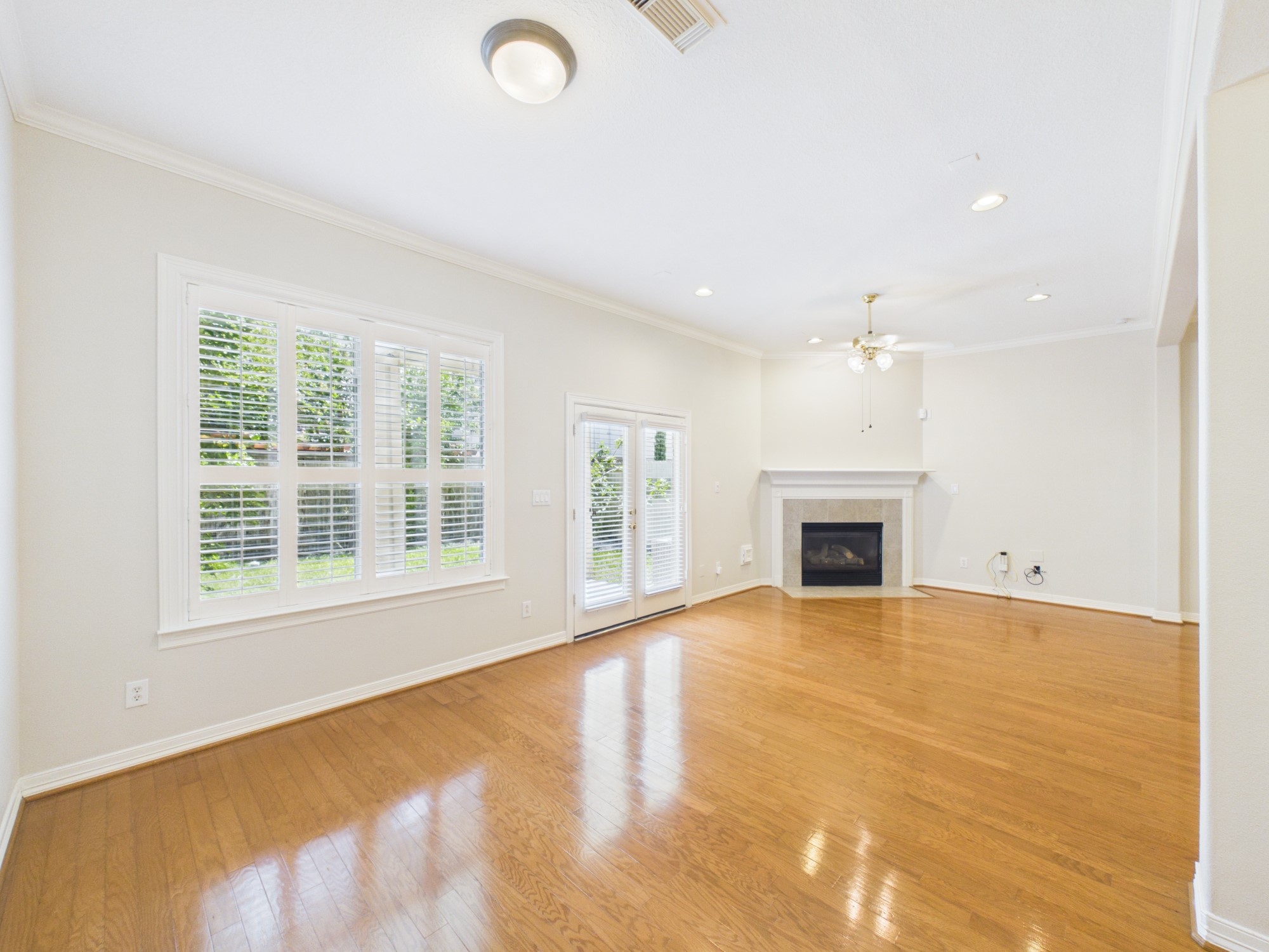 5449 Fairdale Lane Property Photo 18