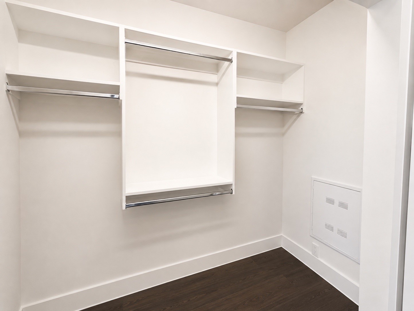3120 Smith Street 527 Property Photo 5