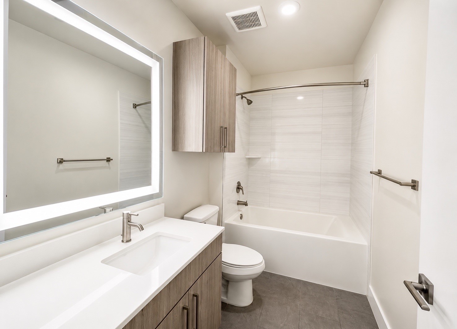 3120 Smith Street 527 Property Photo 7