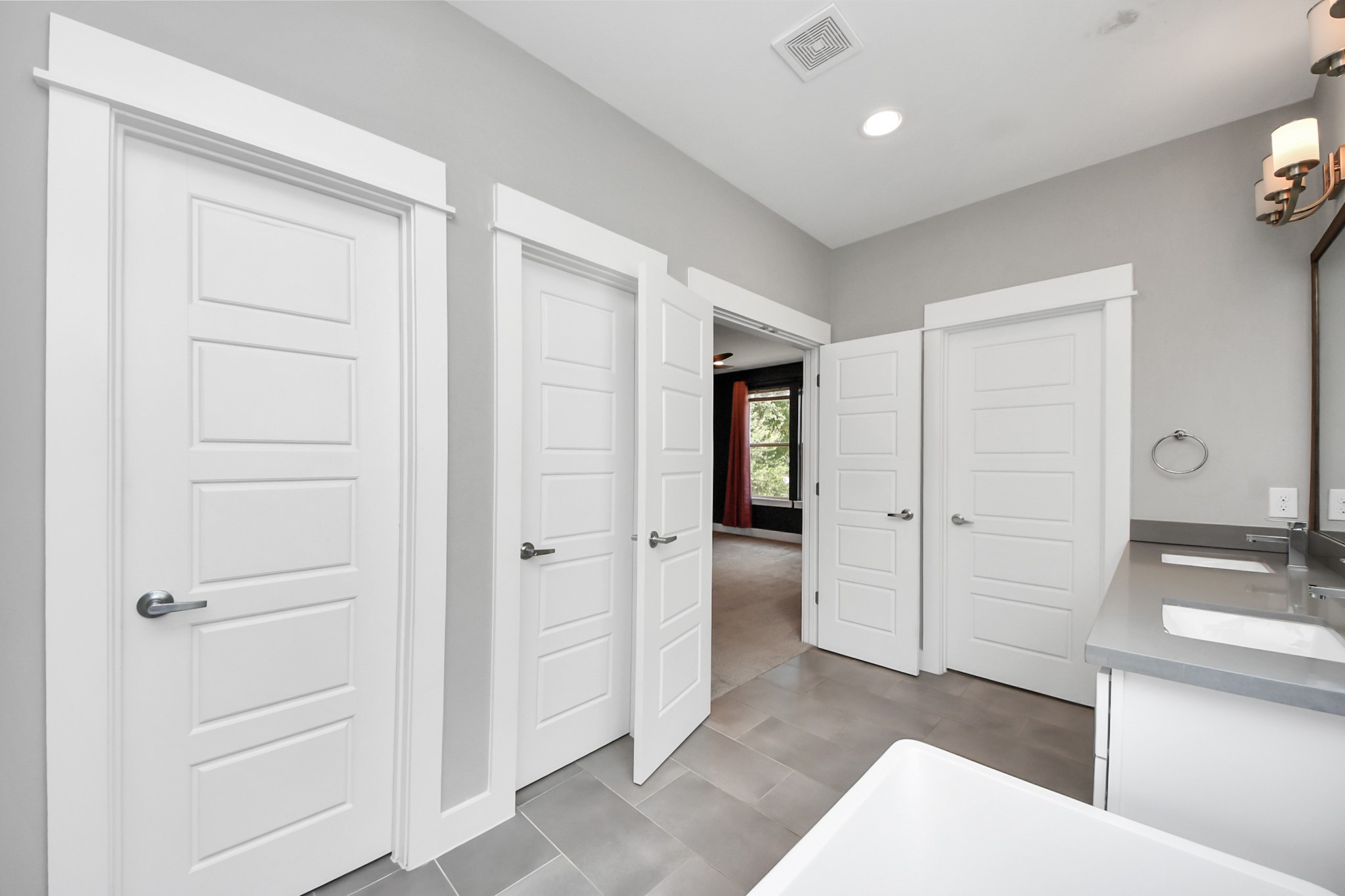 1411 Boswell Street Property Photo 6
