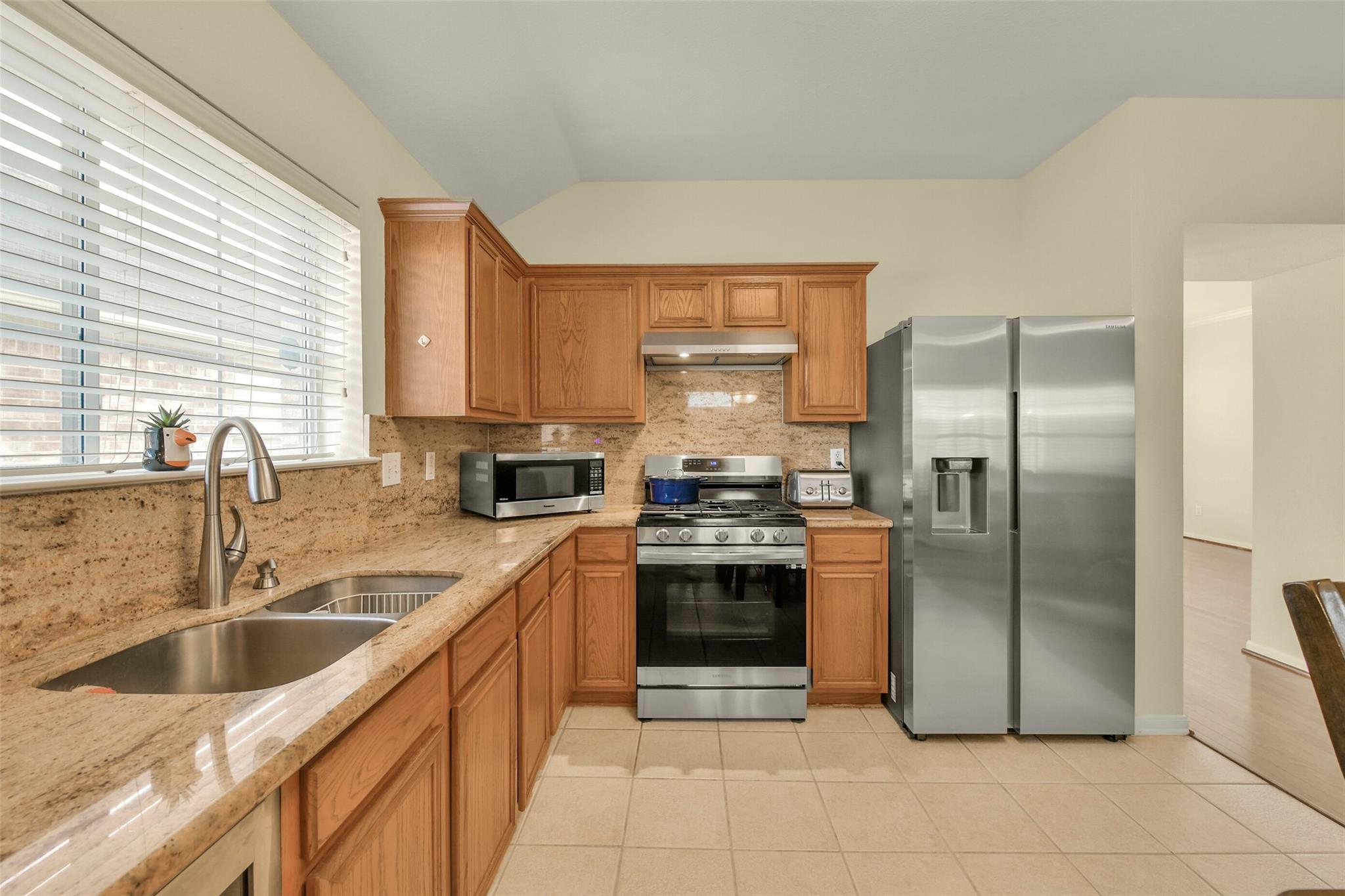 12003 Gembrook Lane, Houston Tx 77089 Property Photo 12