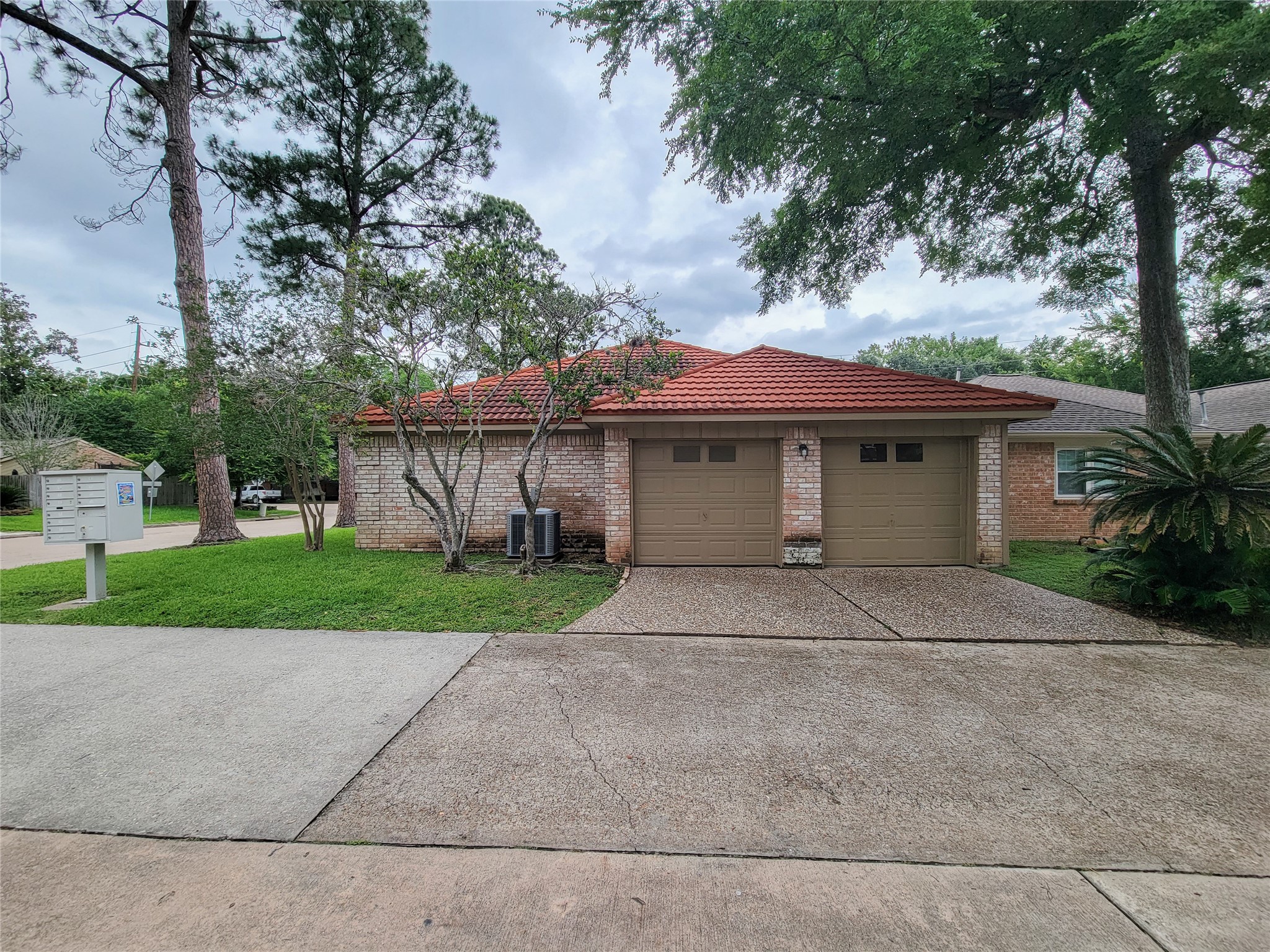 12800 Briar Forest Drive 53 Property Photo 5