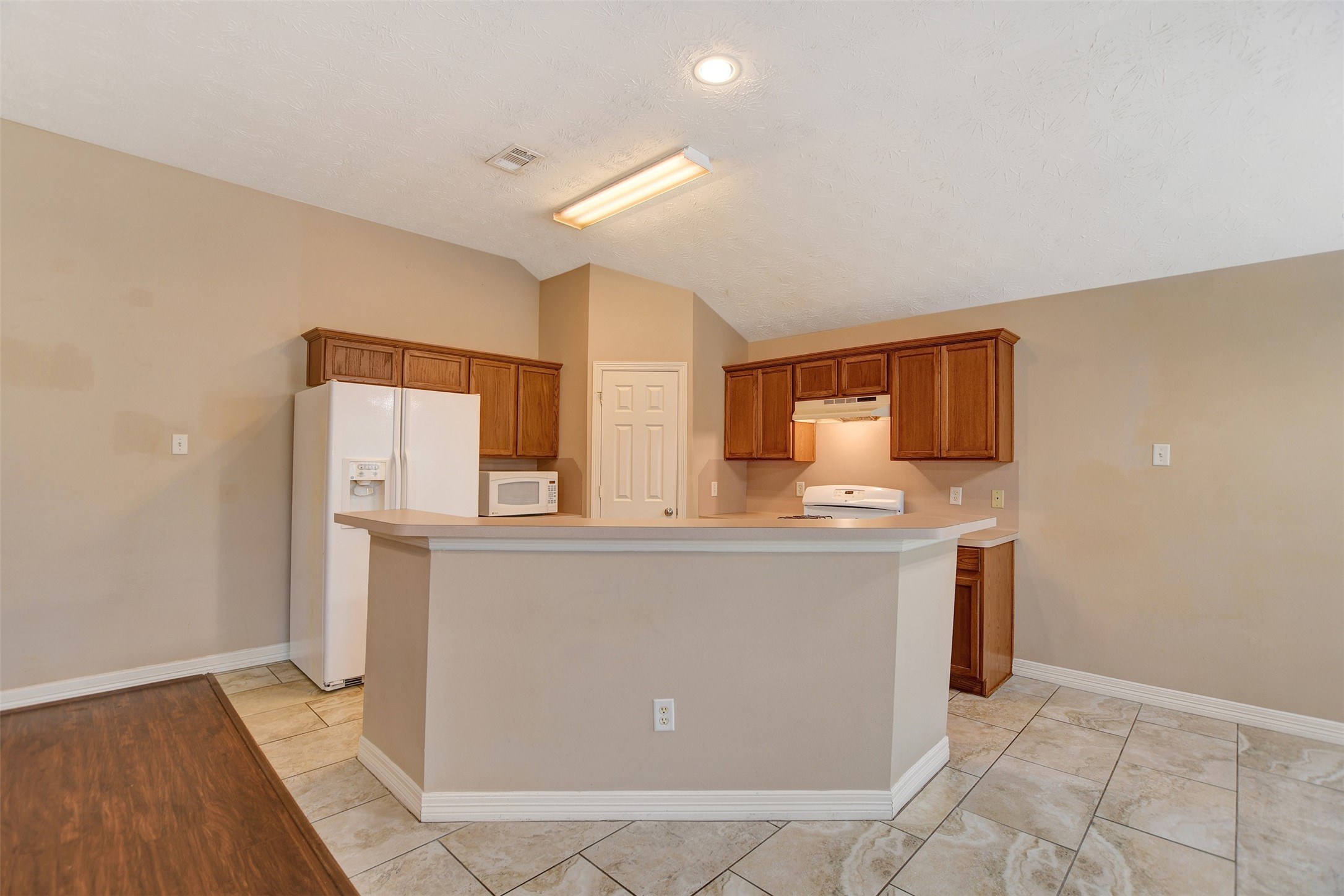 19017 Hammer Lane Property Photo 14