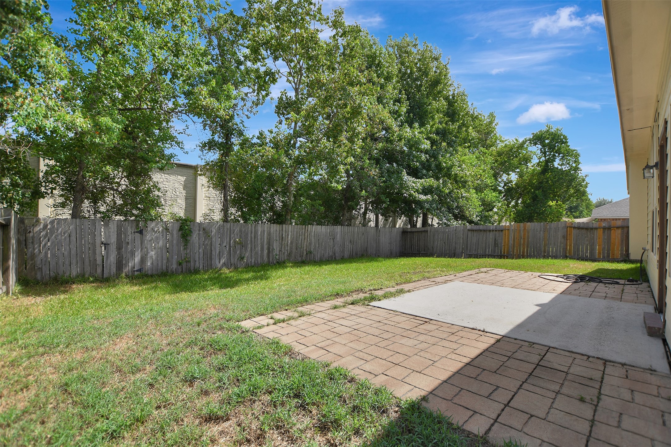 19017 Hammer Lane Property Photo 32