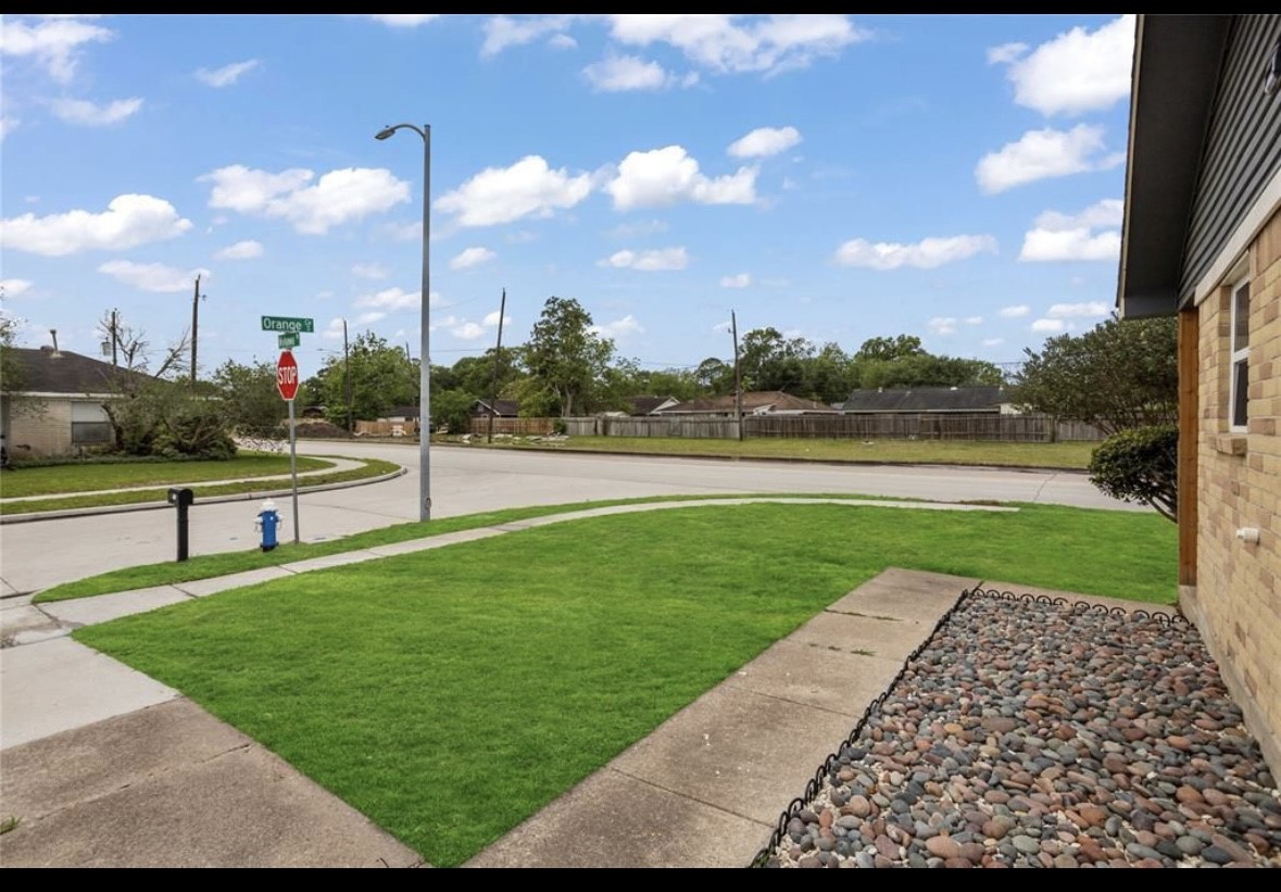 4640 Orange Circle S Property Photo 4