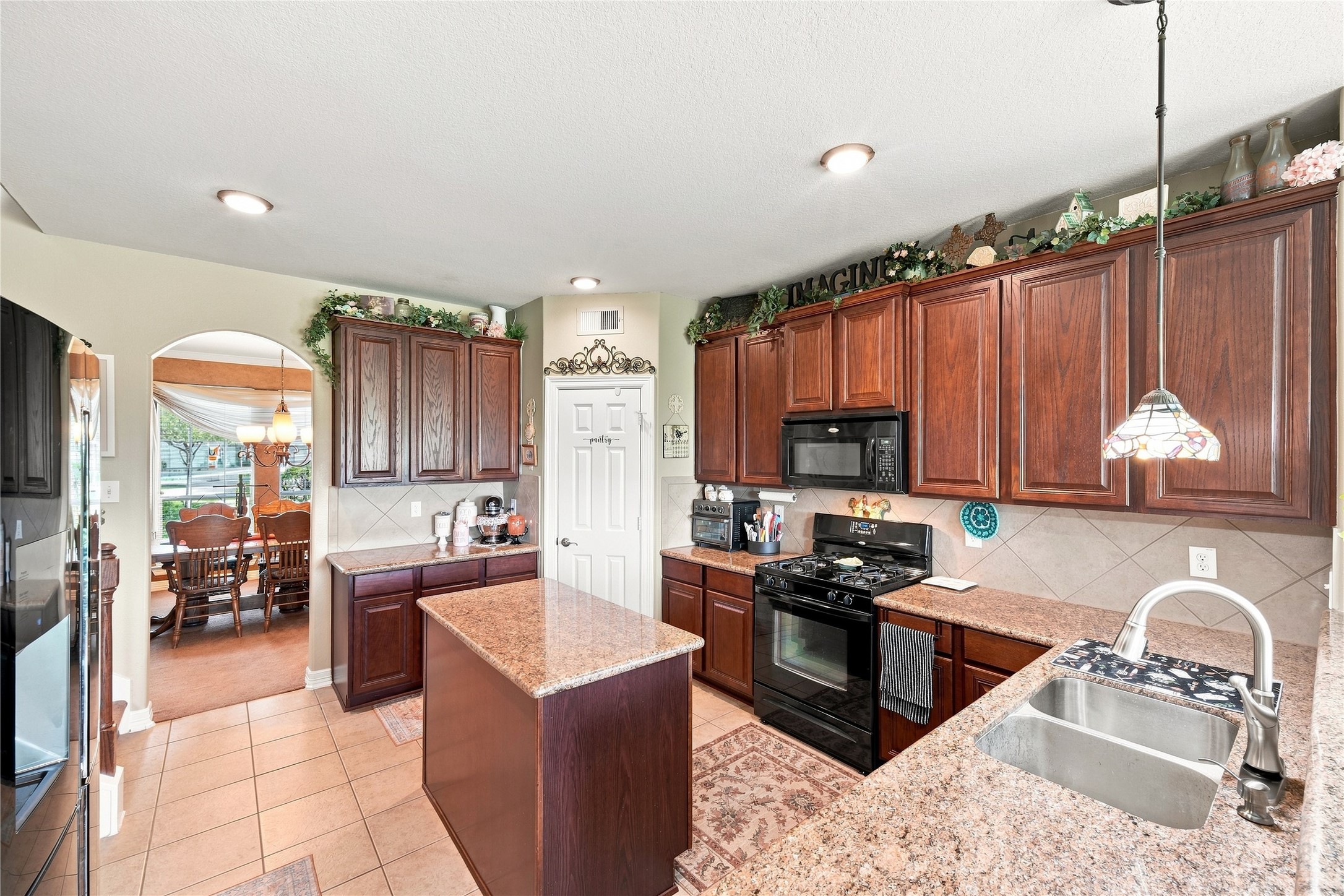 8950 Tumblewood Drive Property Photo 10