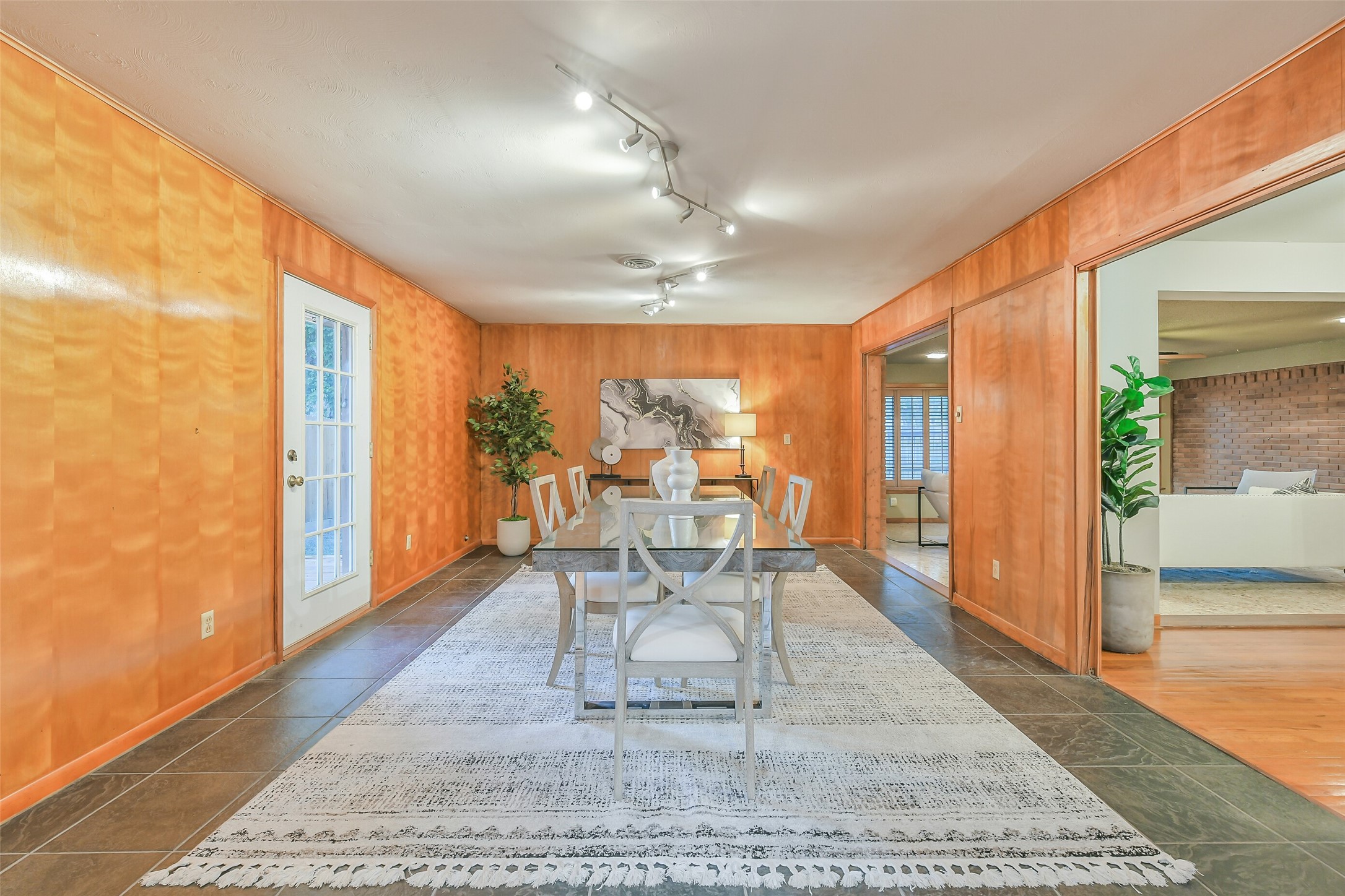 2205 Lazybrook Drive Property Photo 16