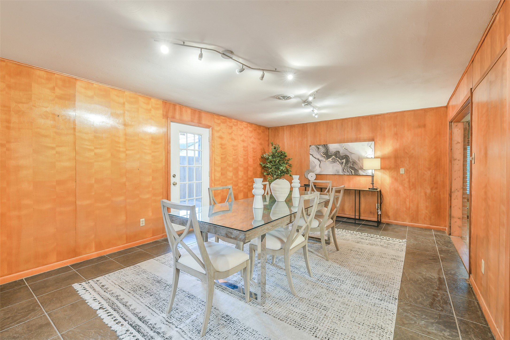 2205 Lazybrook Drive Property Photo 17