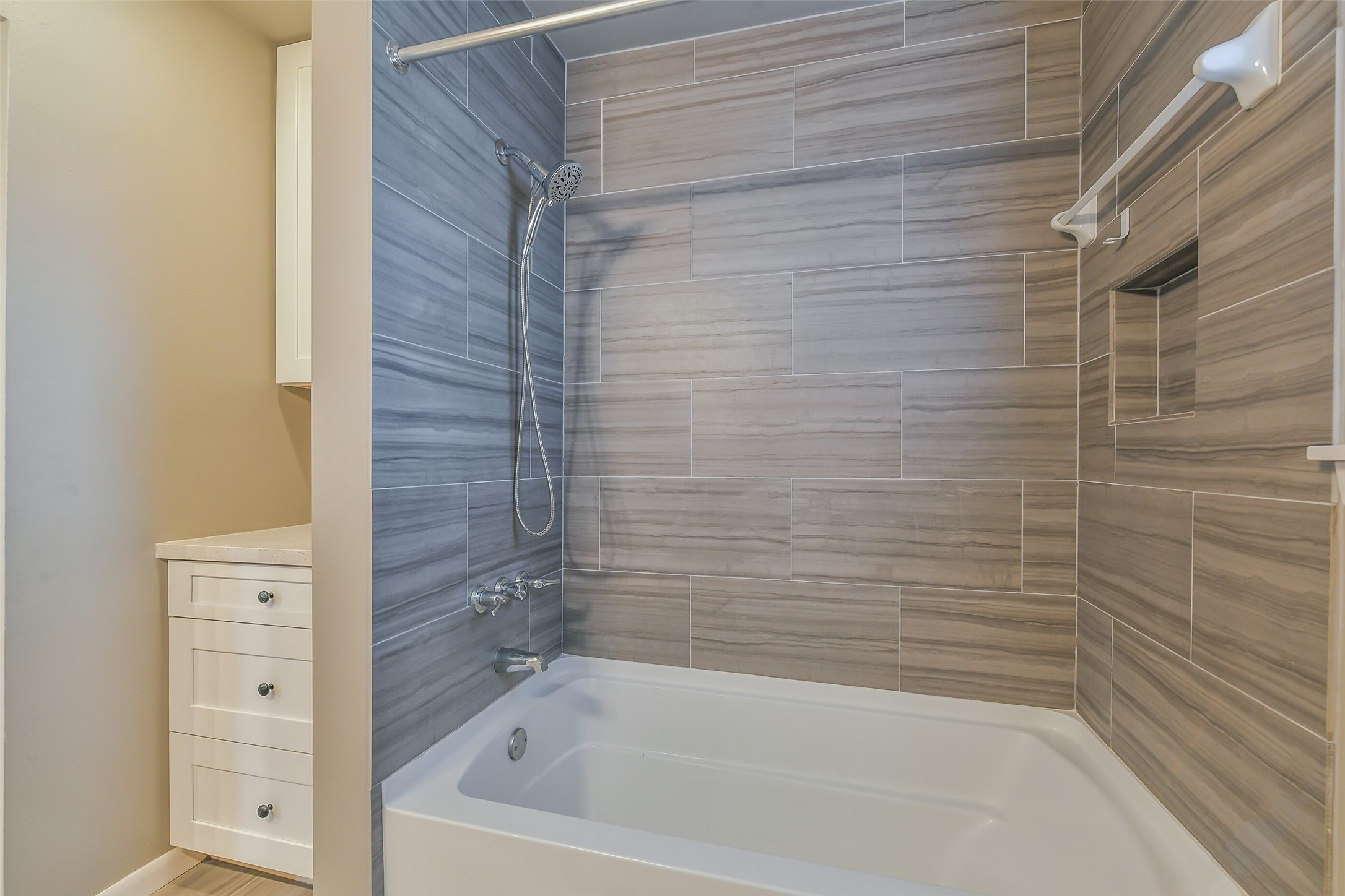 2205 Lazybrook Drive Property Photo 32