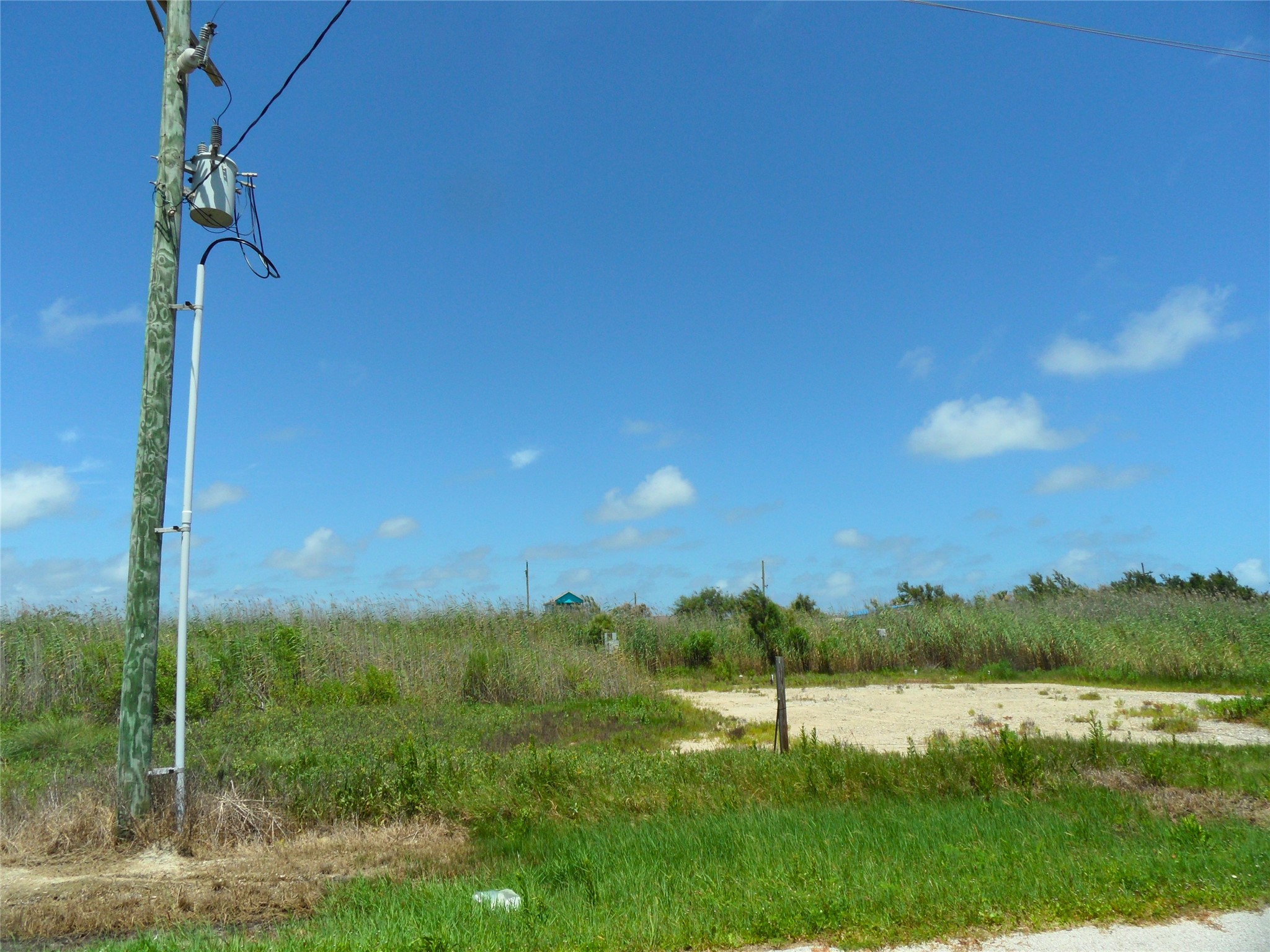 1060 Beach Front Drive Property Photo 2