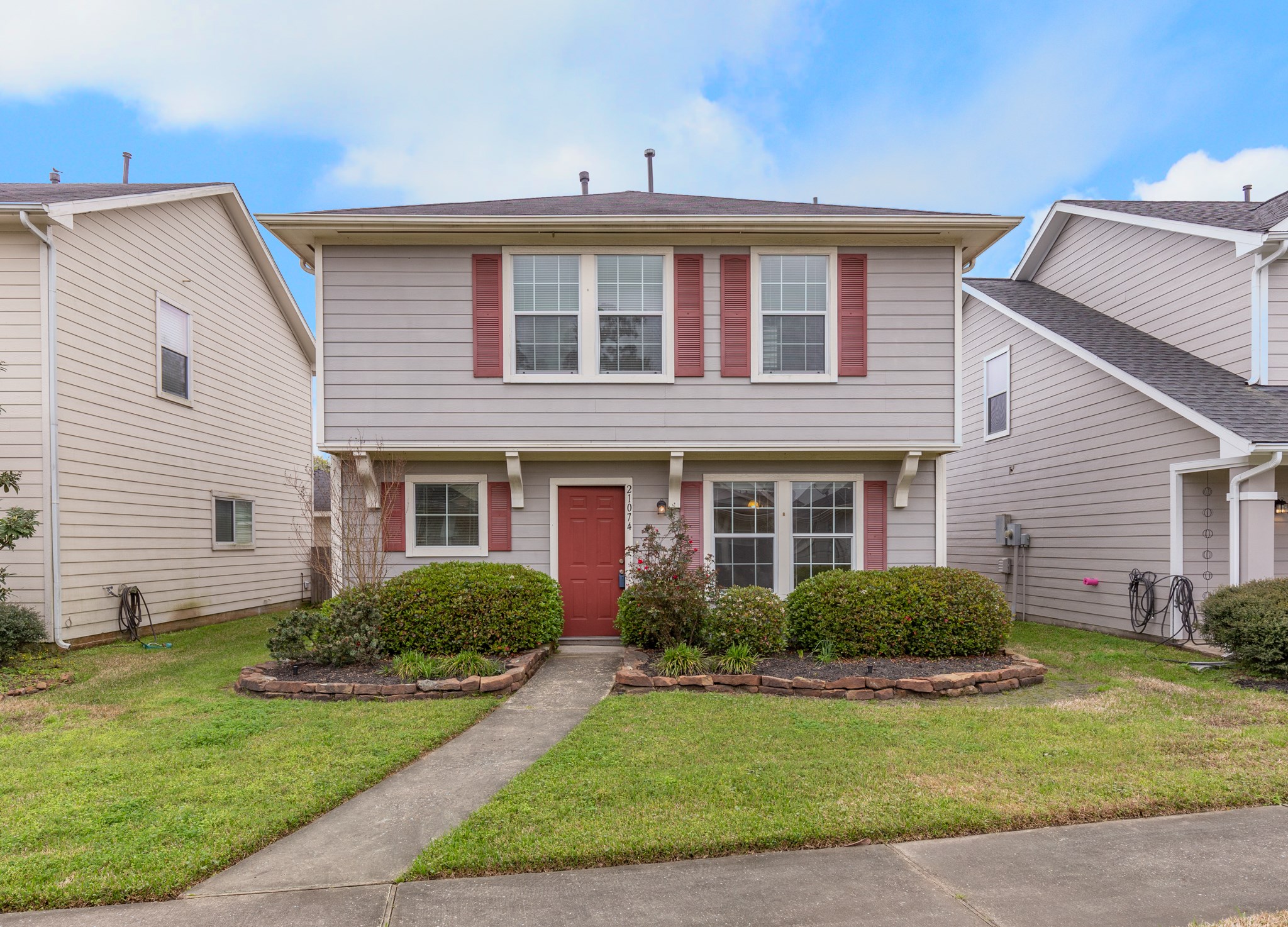21074 Aldens Oak Property Photo 1