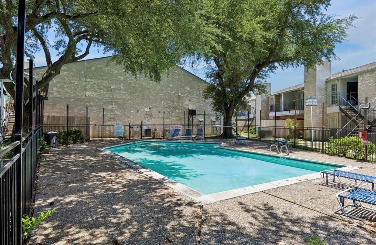 6500 Sands Point Drive 407 Property Photo 14