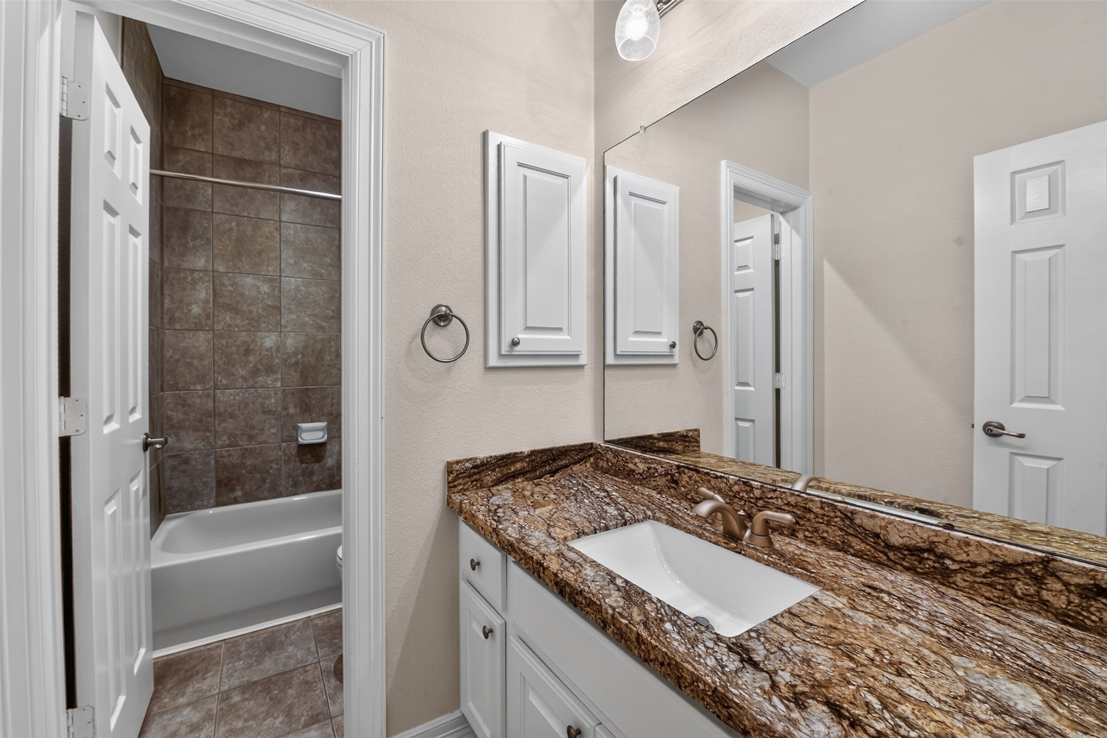 12009 Cedar Creek Drive Property Photo 31