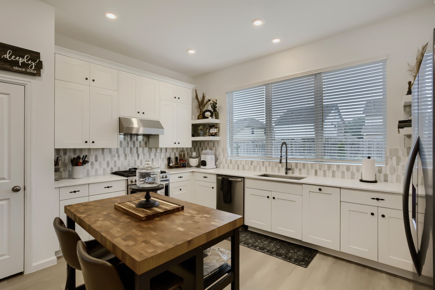 4252 Waterlily Spring Way Property Photo 11