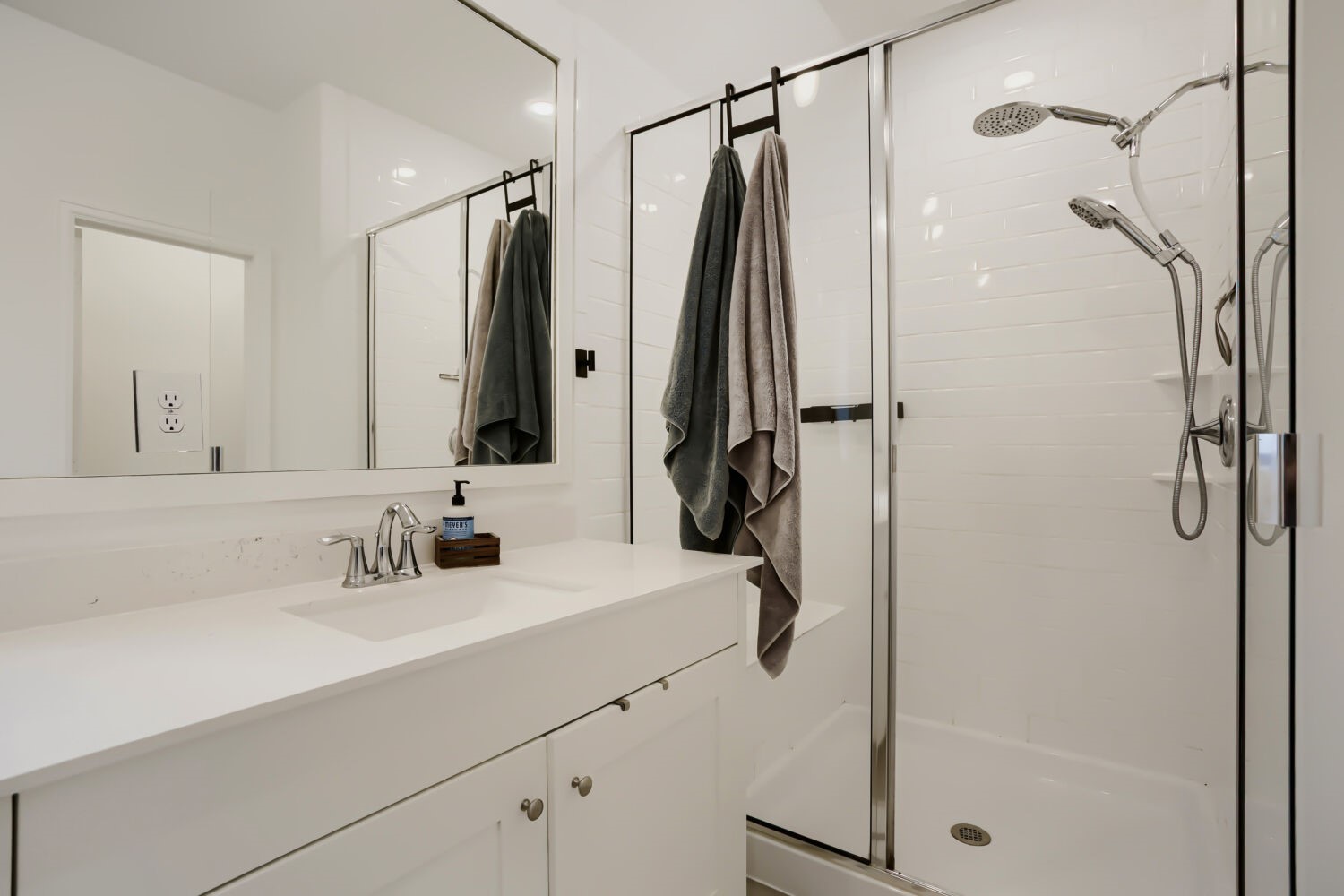 4252 Waterlily Spring Way Property Photo 17