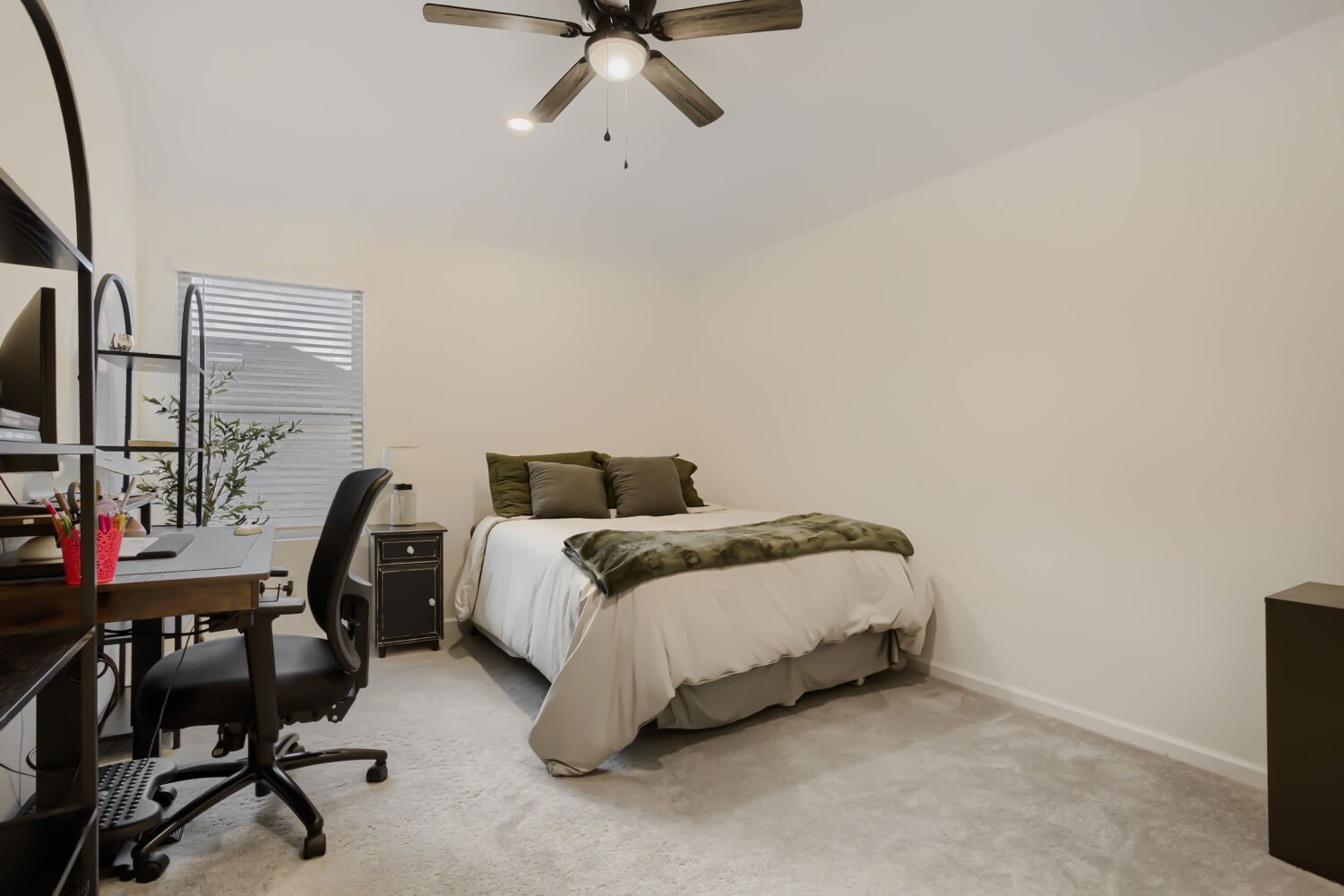 4252 Waterlily Spring Way Property Photo 20