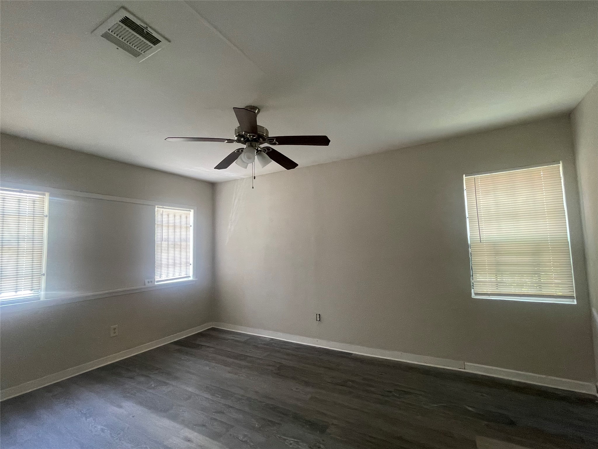 10509 Fairland Drive Property Photo 4