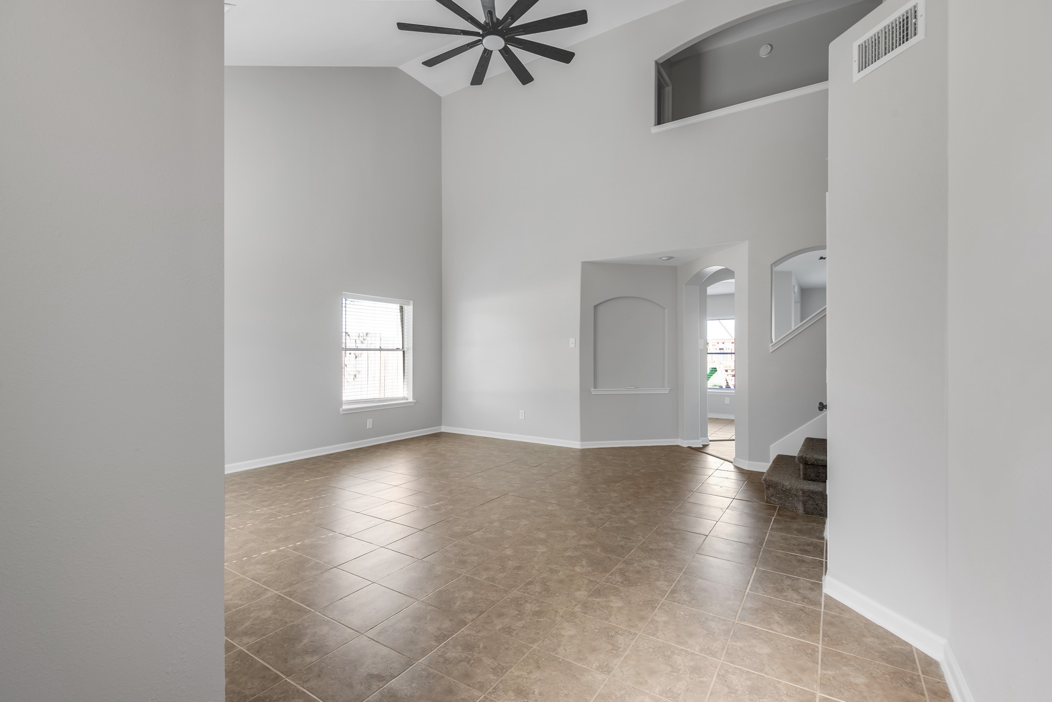 11714 Pinos Altos Drive Property Photo 6