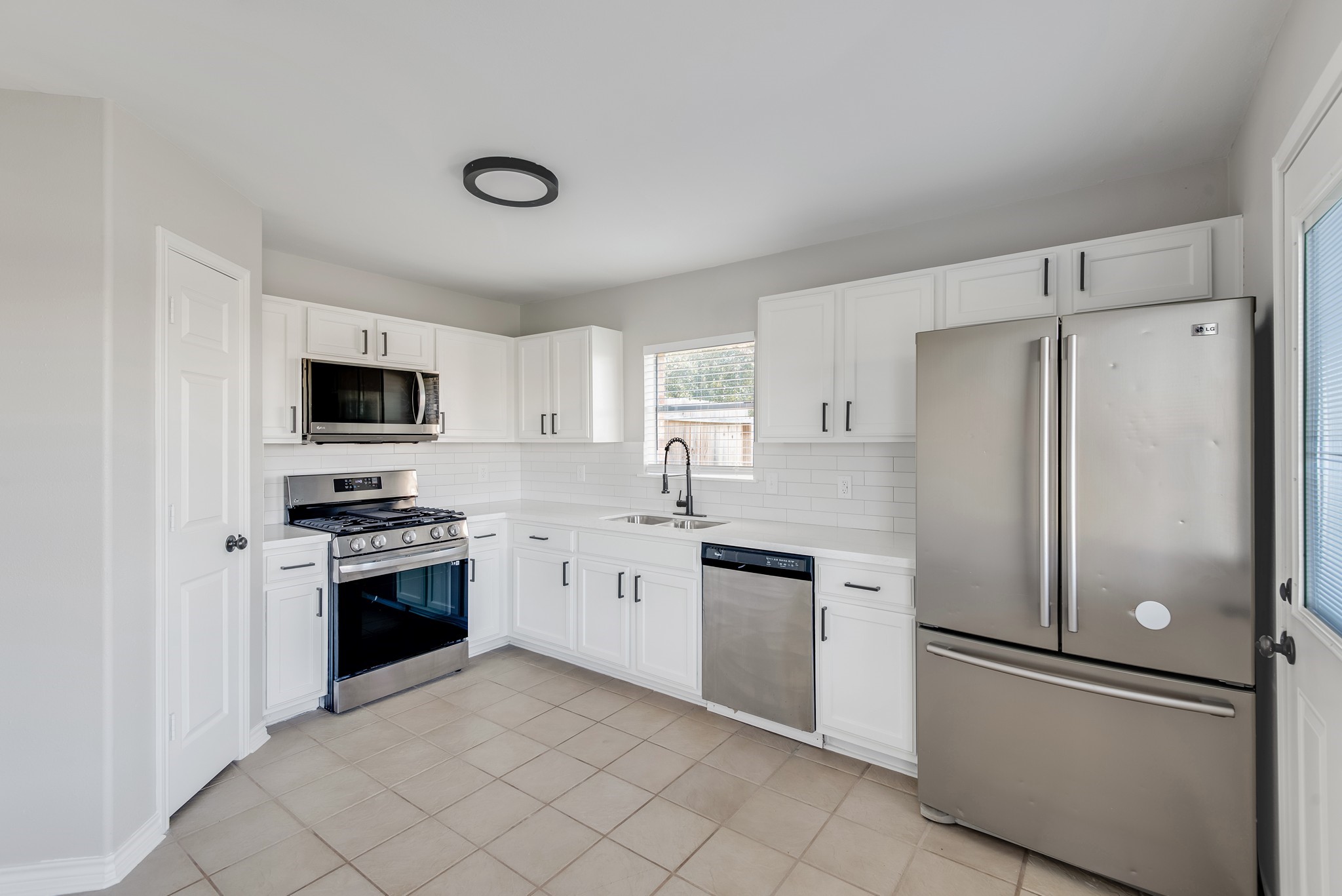 11714 Pinos Altos Drive Property Photo 14