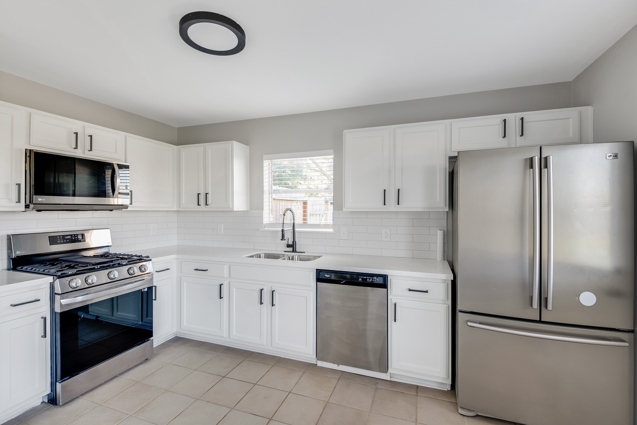 11714 Pinos Altos Drive Property Photo 15