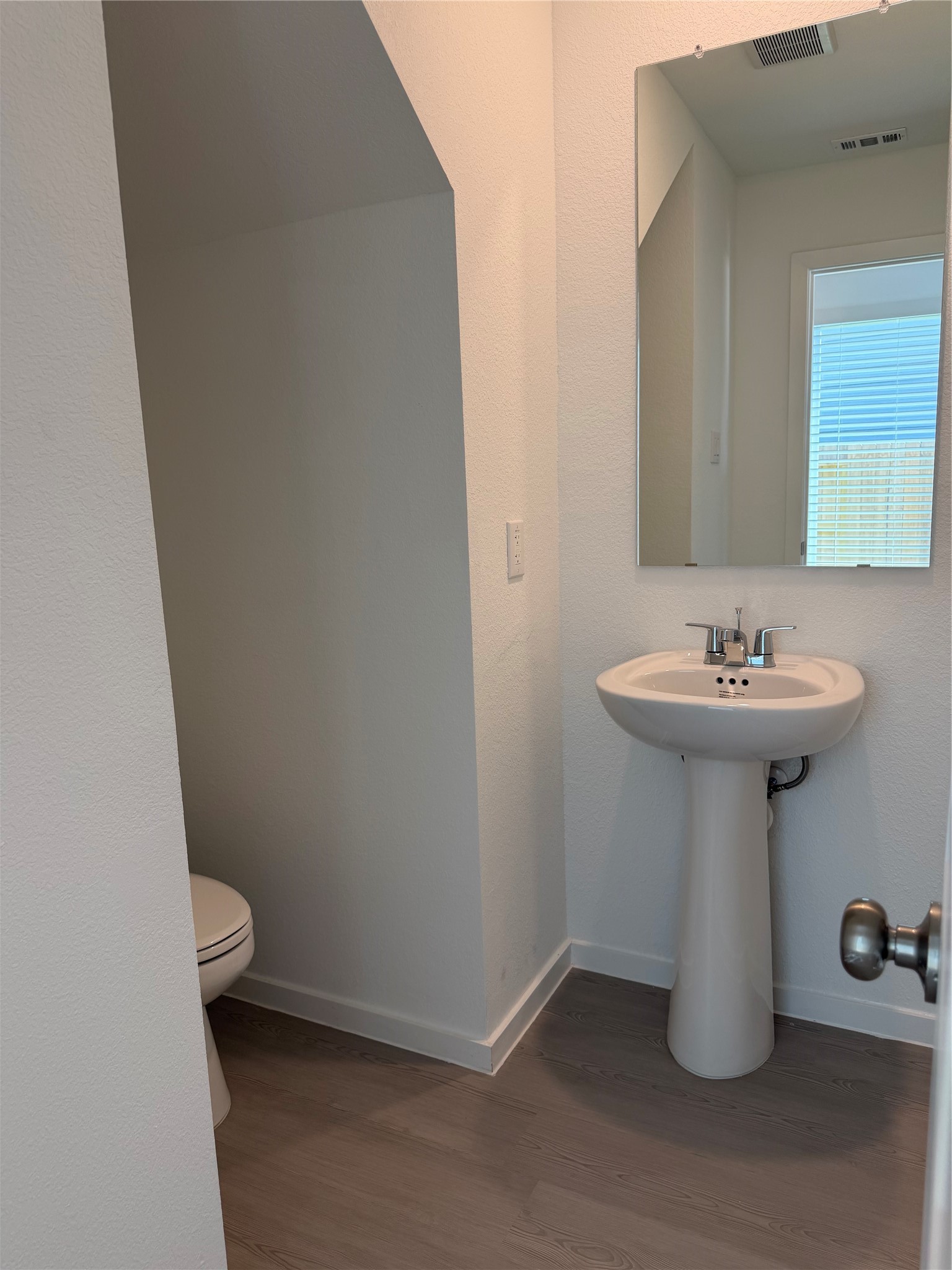957 Pertuso Lane Property Photo 3