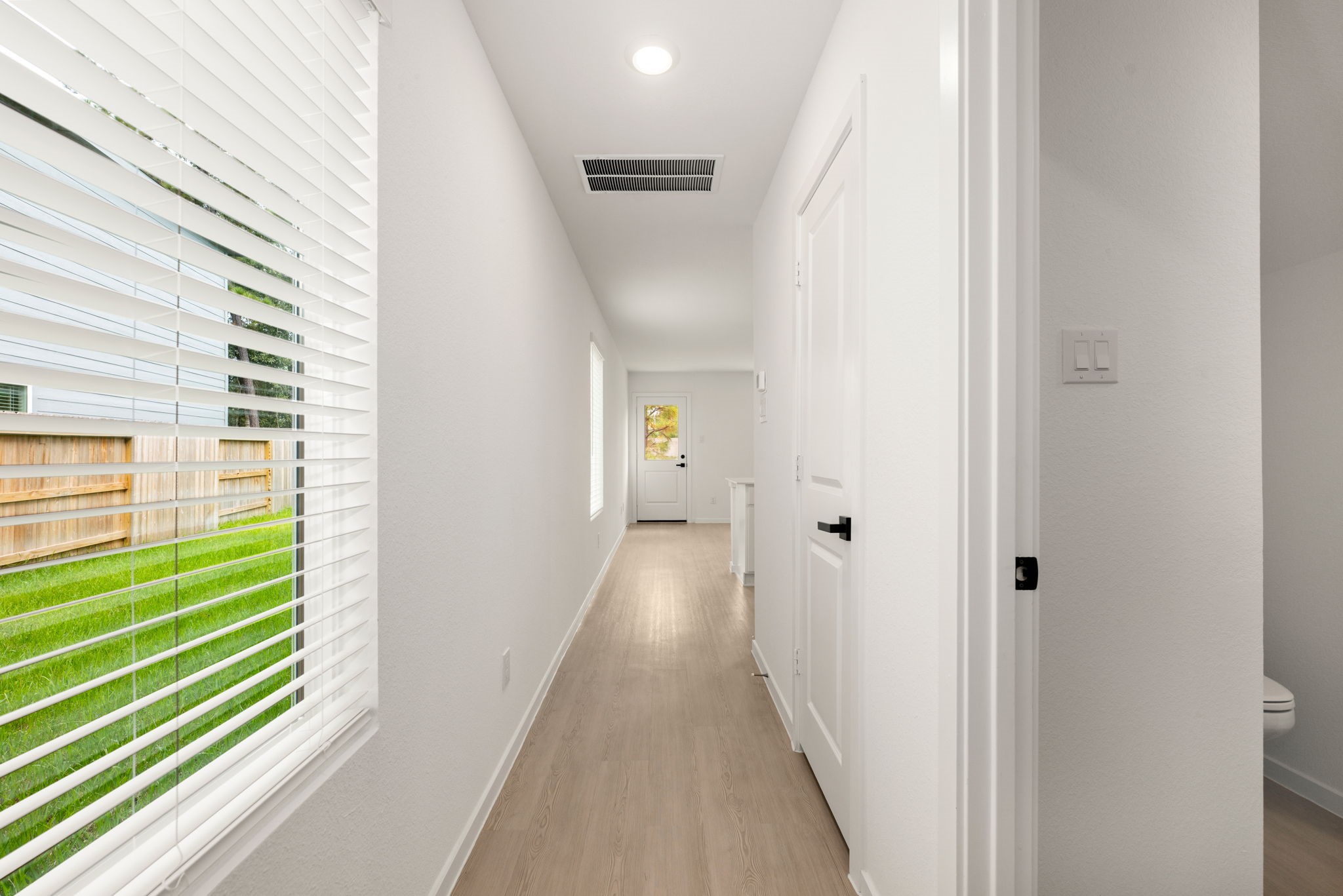 957 Pertuso Lane Property Photo 8