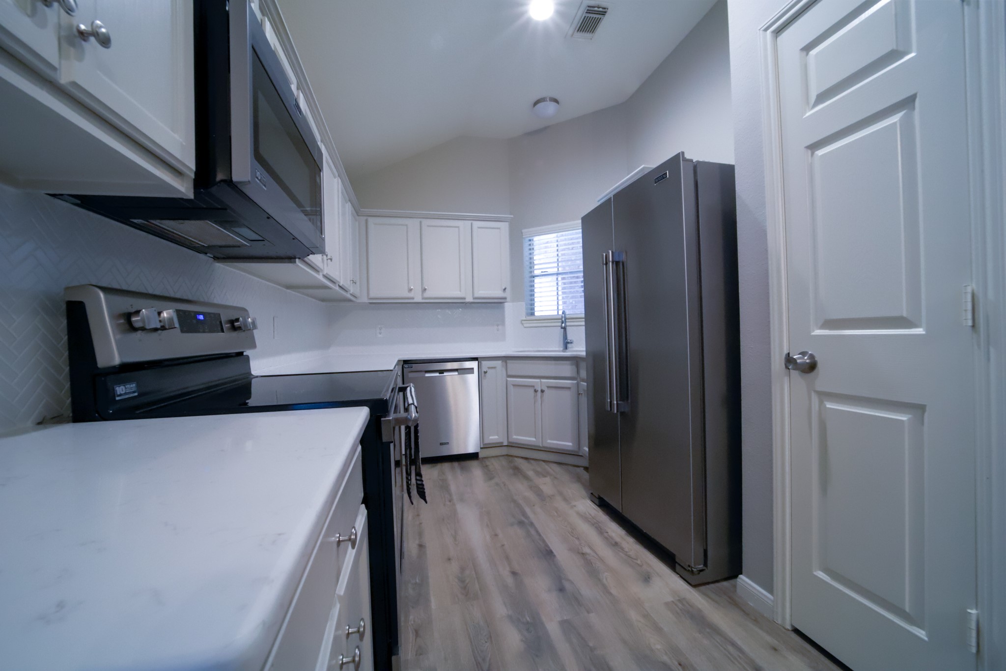 117 Harbour Town Circle Property Photo 5