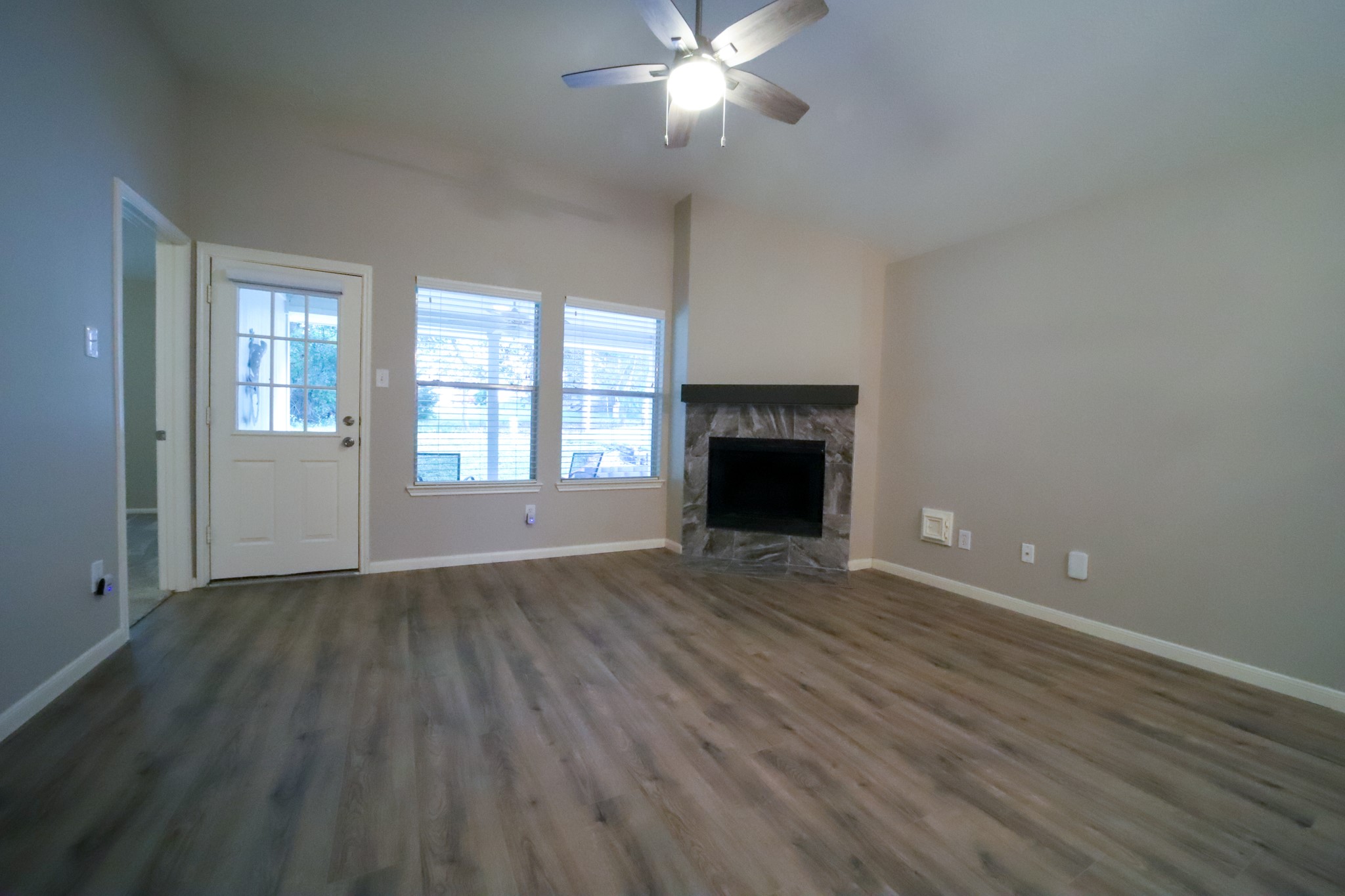 117 Harbour Town Circle Property Photo 7