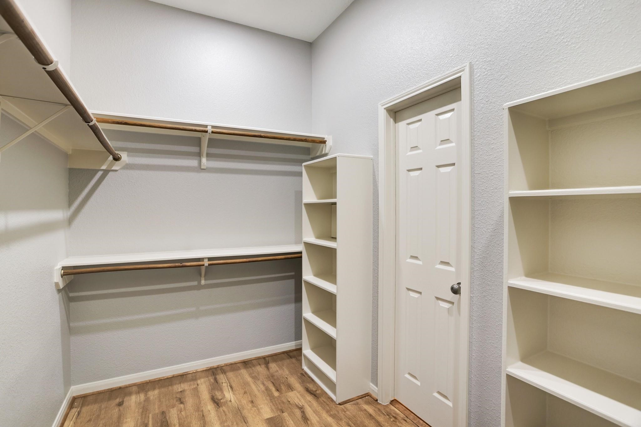 9311 Cabin Creek Drive Property Photo 15