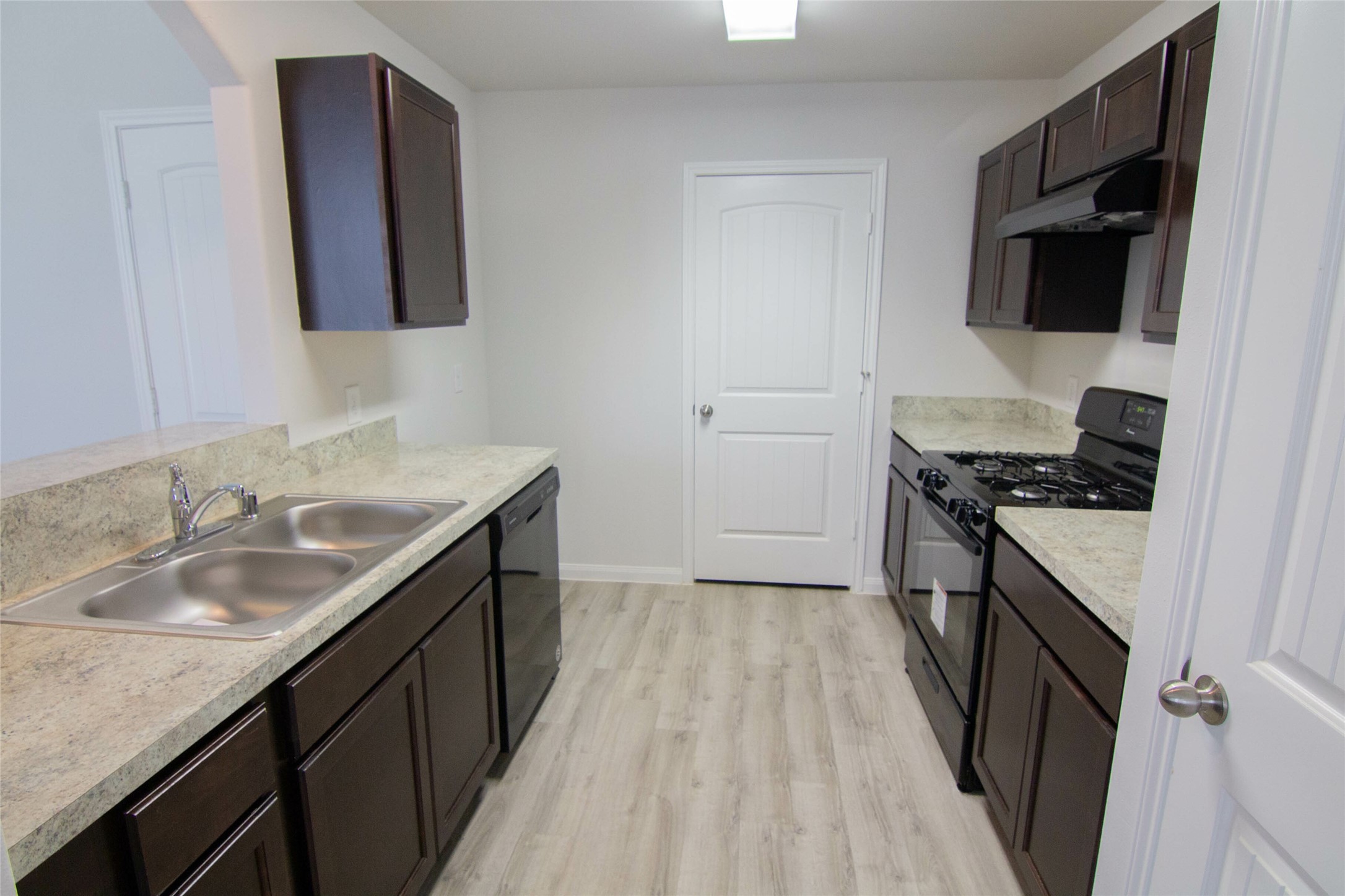 5431 Gouldburn River Drive Property Photo 3