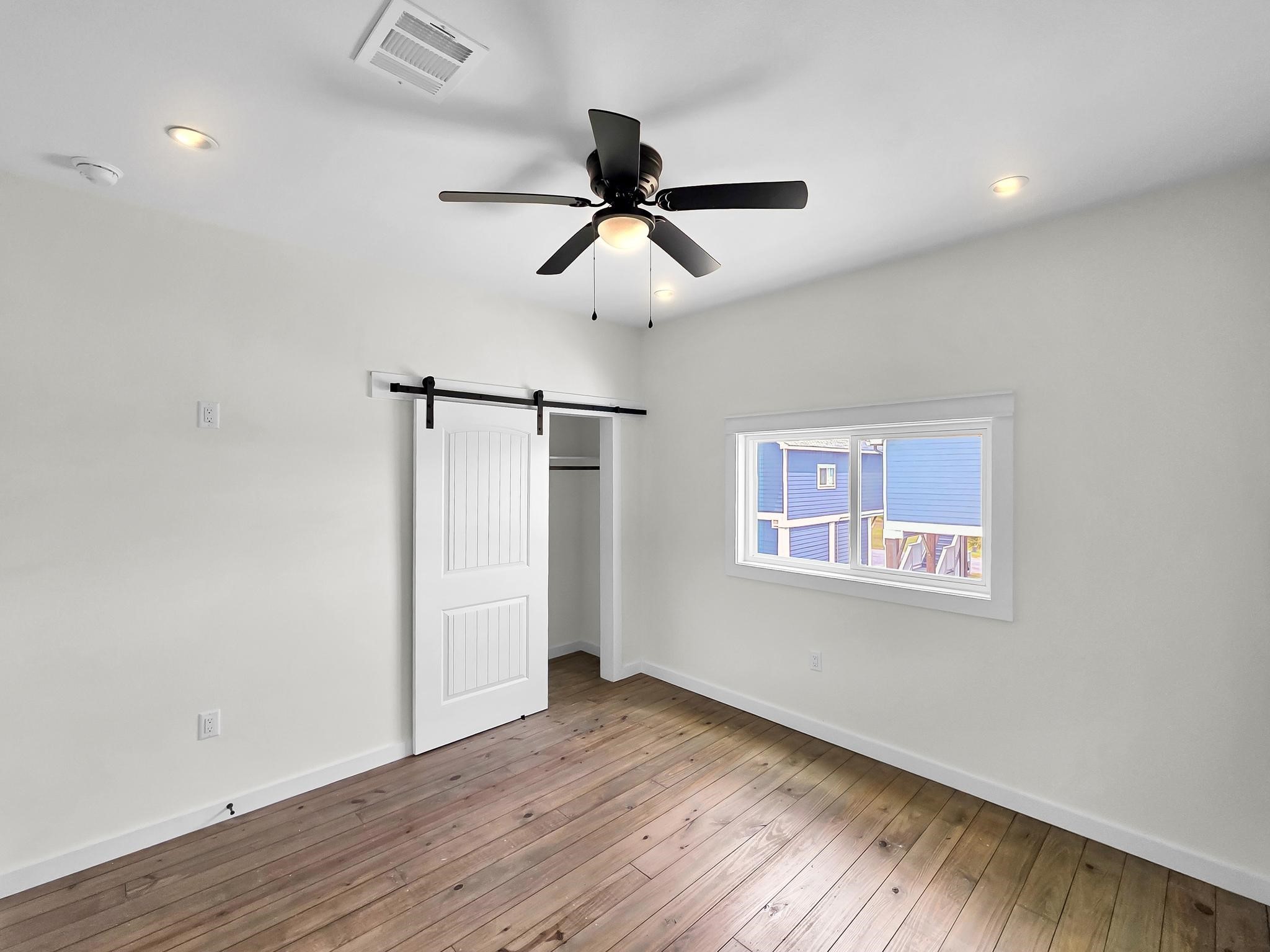 1028 Sunset Circle W Property Photo 33