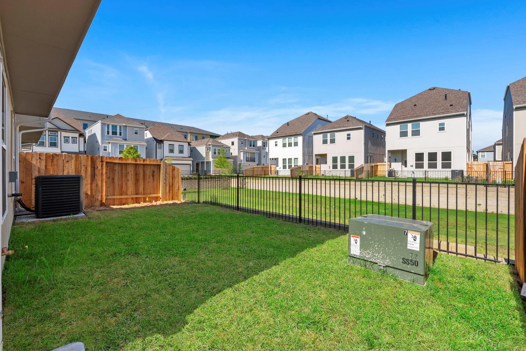 1916 Huntly Chase Drive Property Photo 19