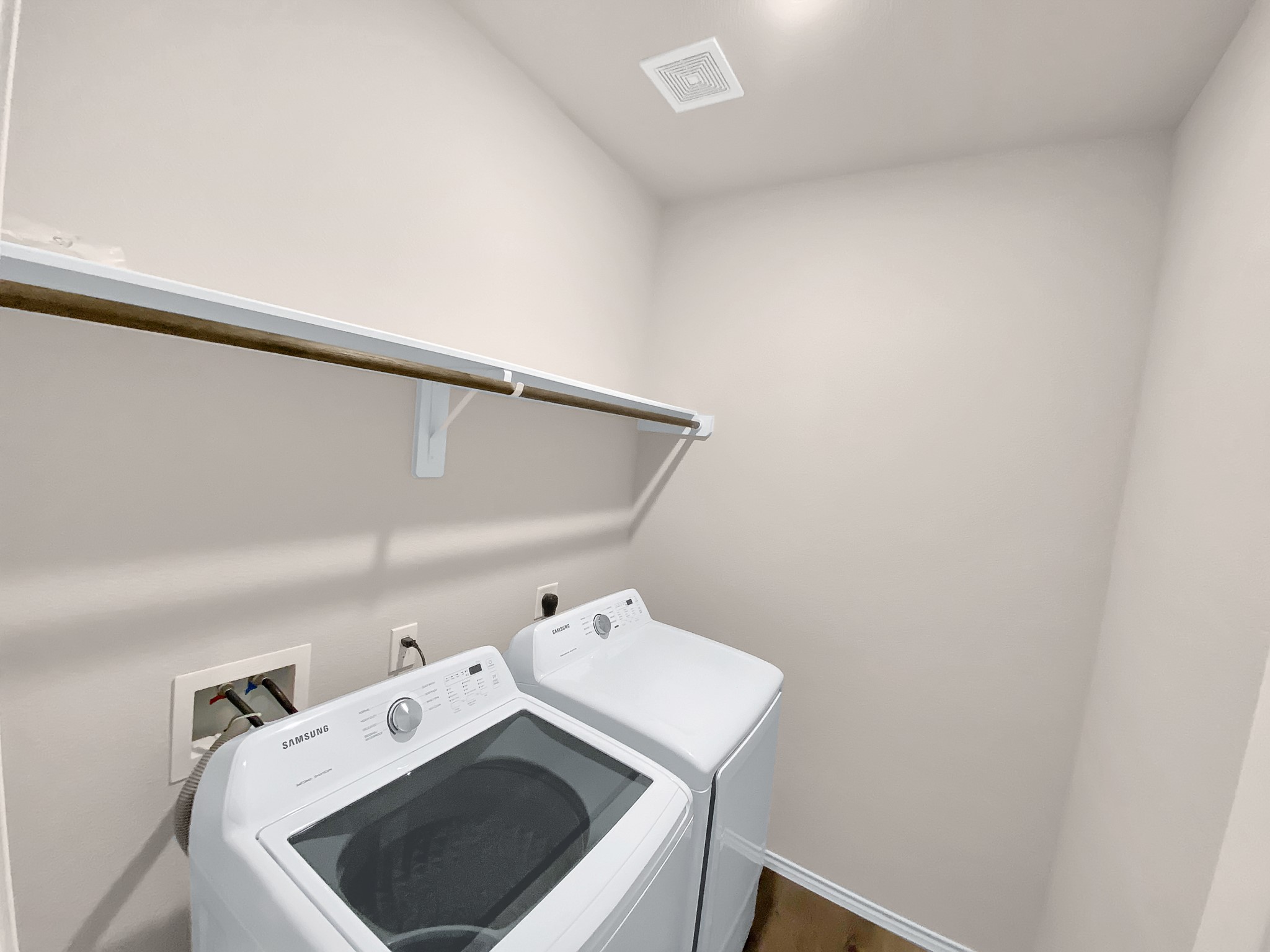 13067 Clearview Drive Property Photo 6