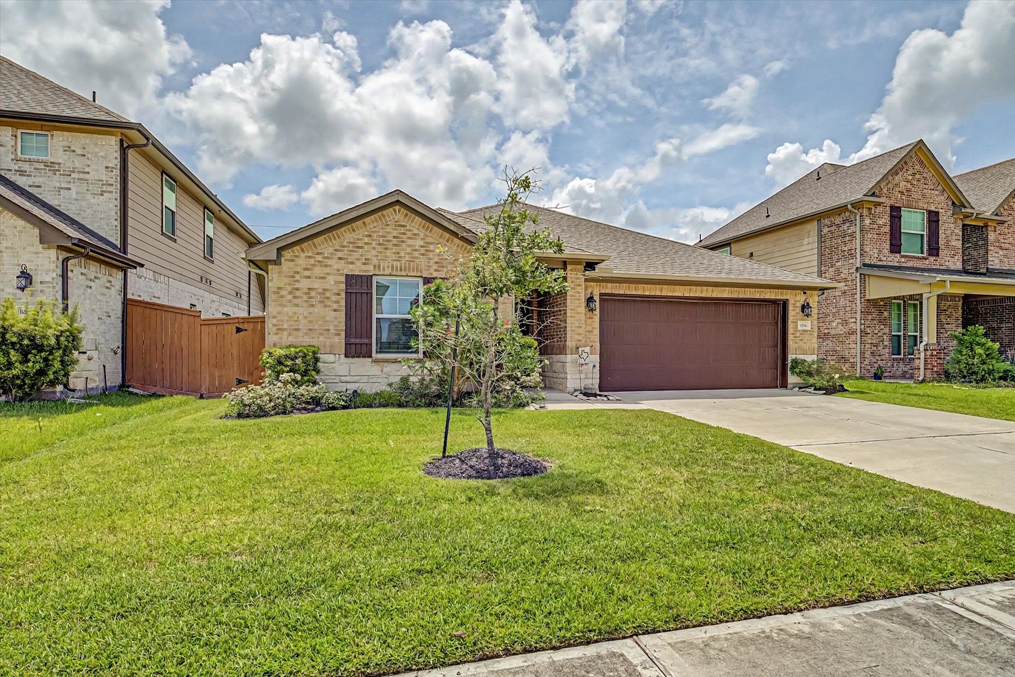 10842 Cliffs View Drive Property Photo 3