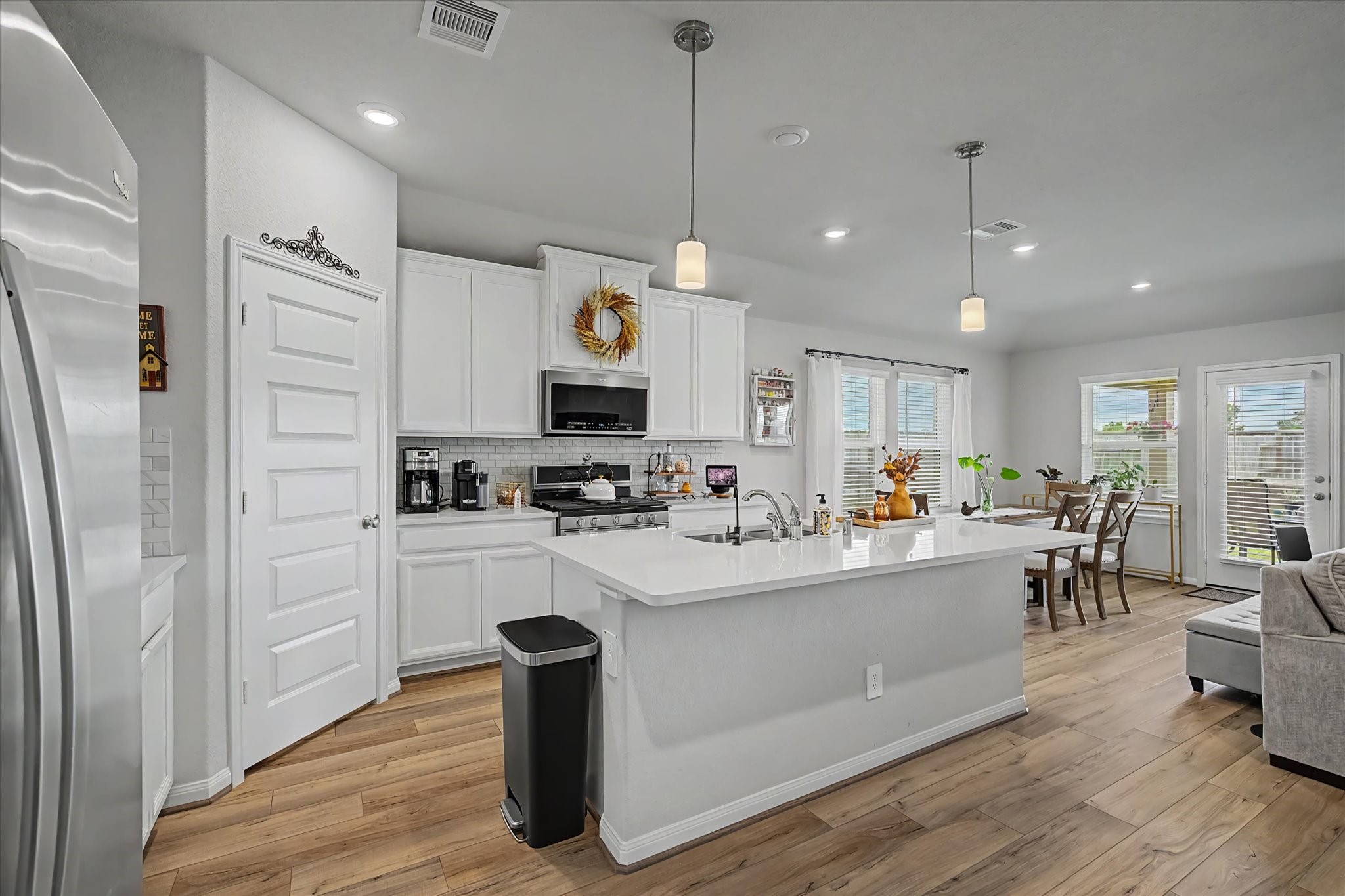 10842 Cliffs View Drive Property Photo 15