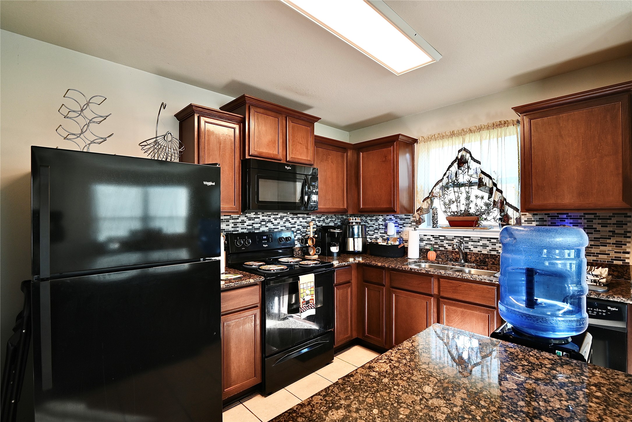 6926 Chessgate Falls Ln Property Photo 7