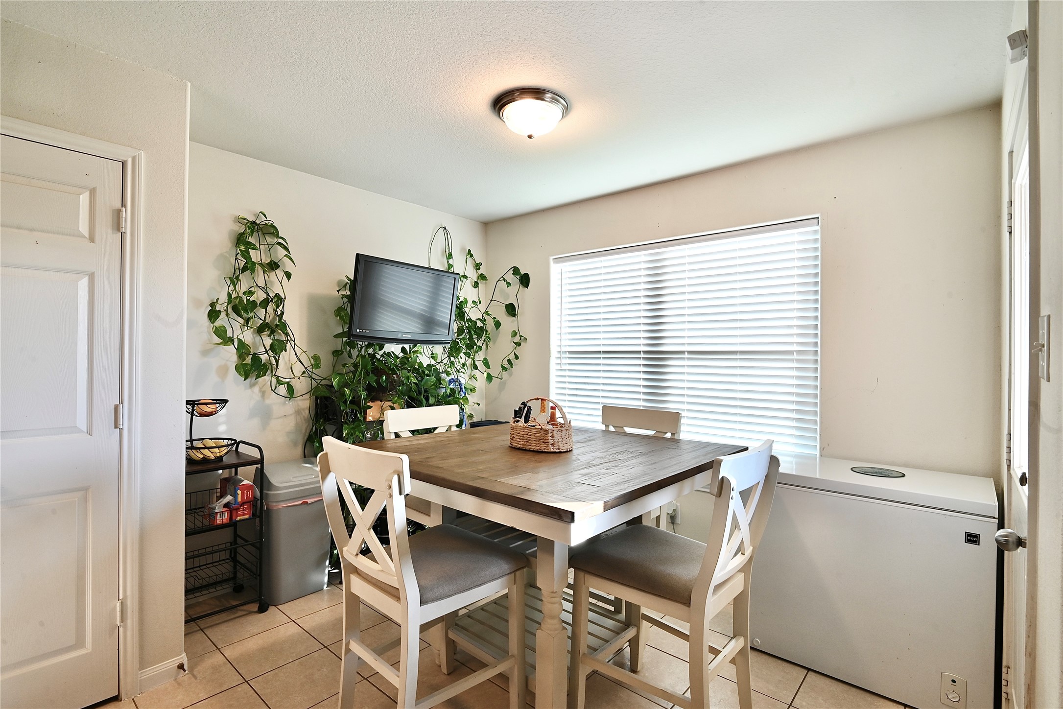 6926 Chessgate Falls Ln Property Photo 10
