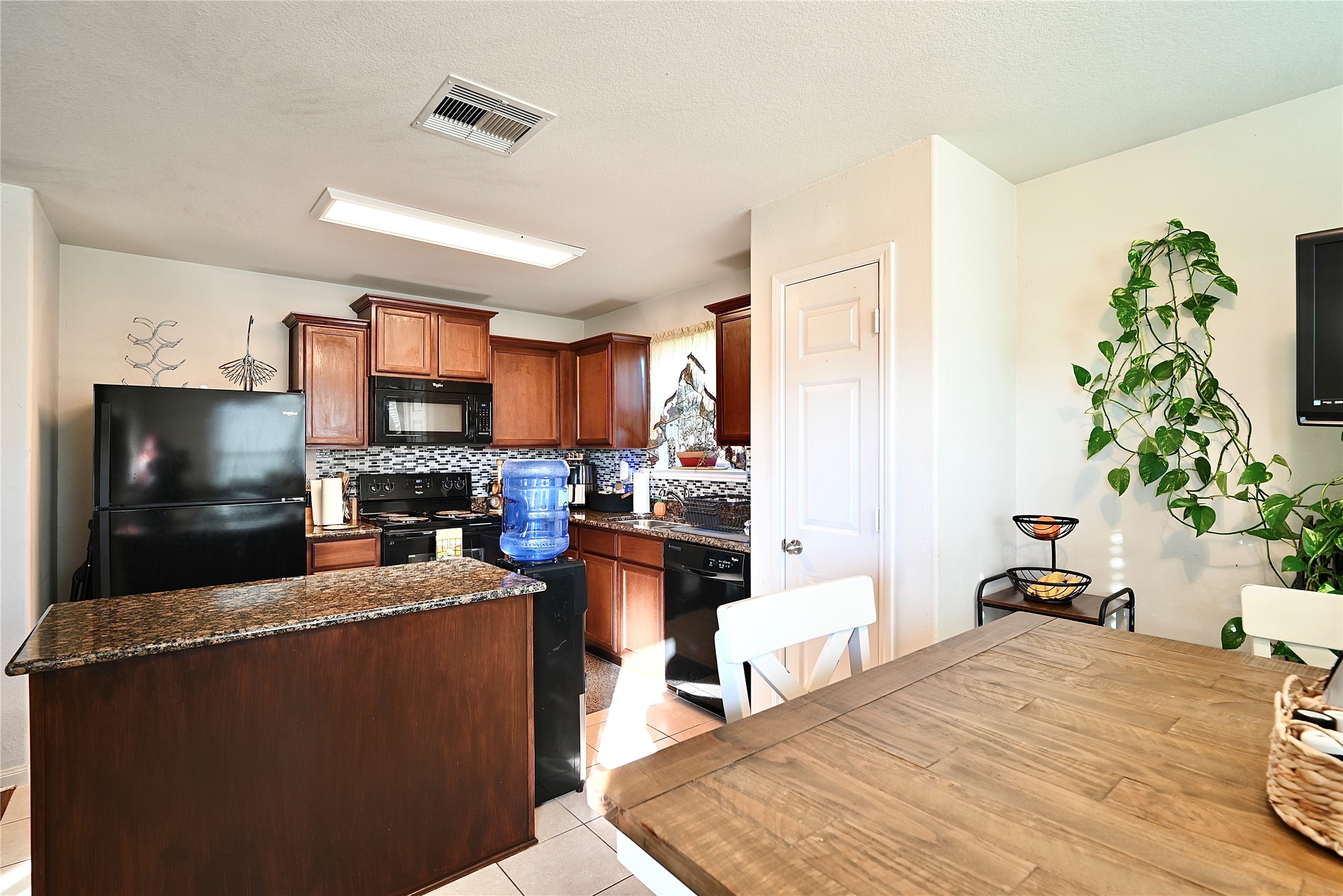 6926 Chessgate Falls Ln Property Photo 11
