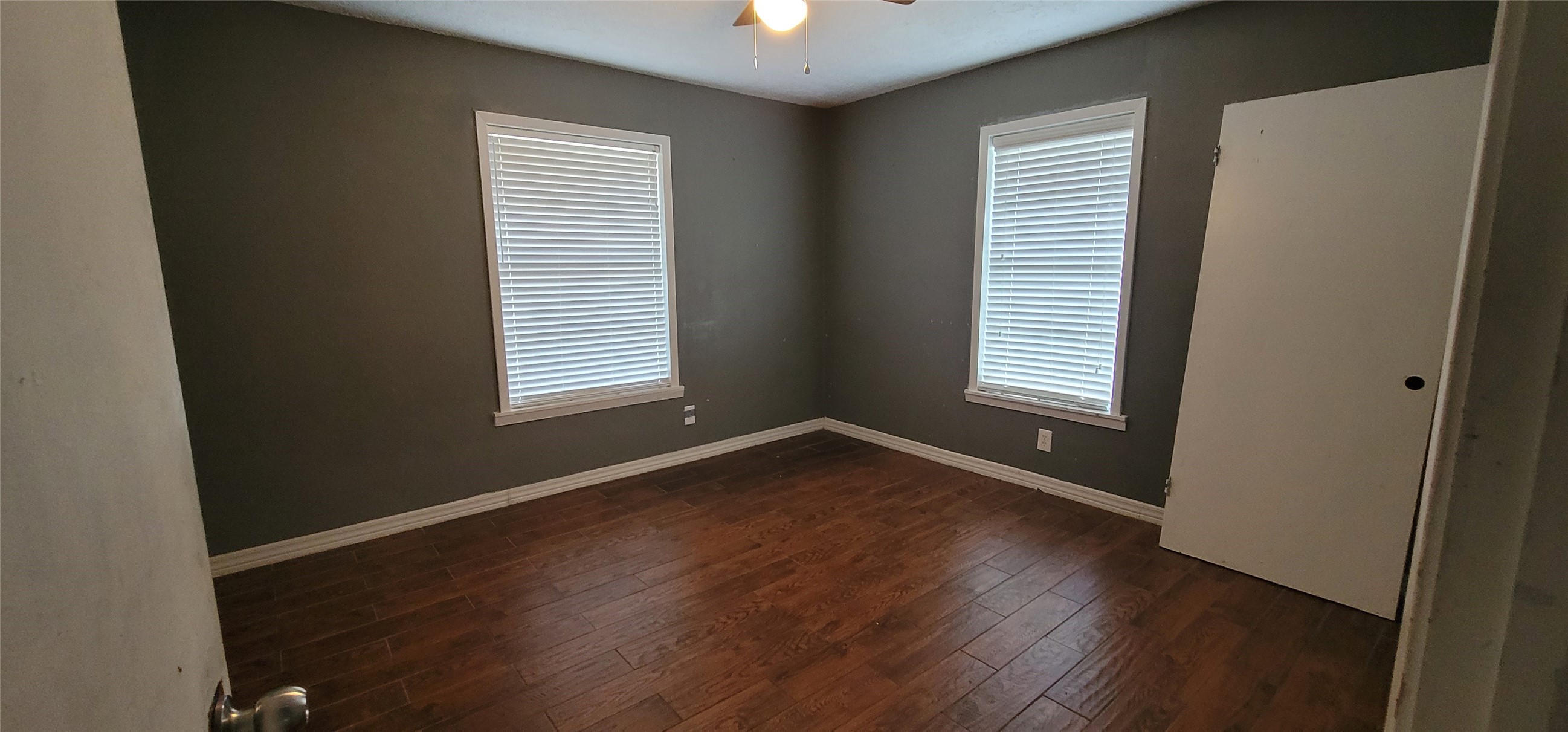 1900 S Day Street Property Photo 6