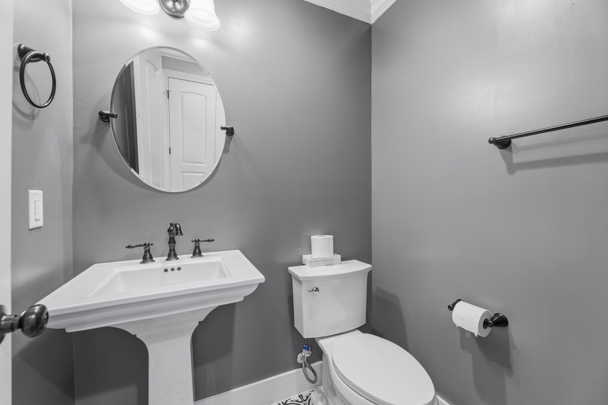9410 Fairdale Lane Property Photo 15