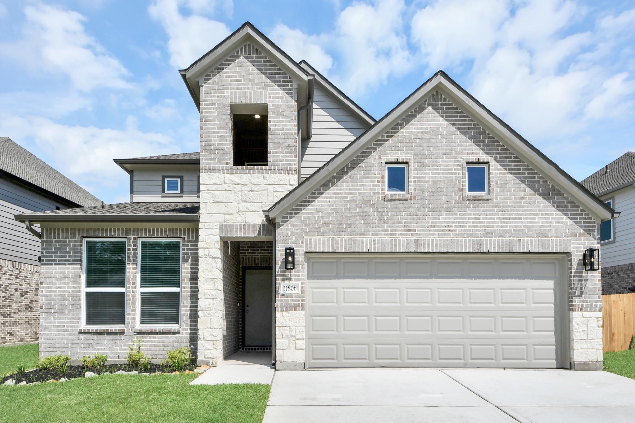 11806 Royal Willow Lane Property Photo 3