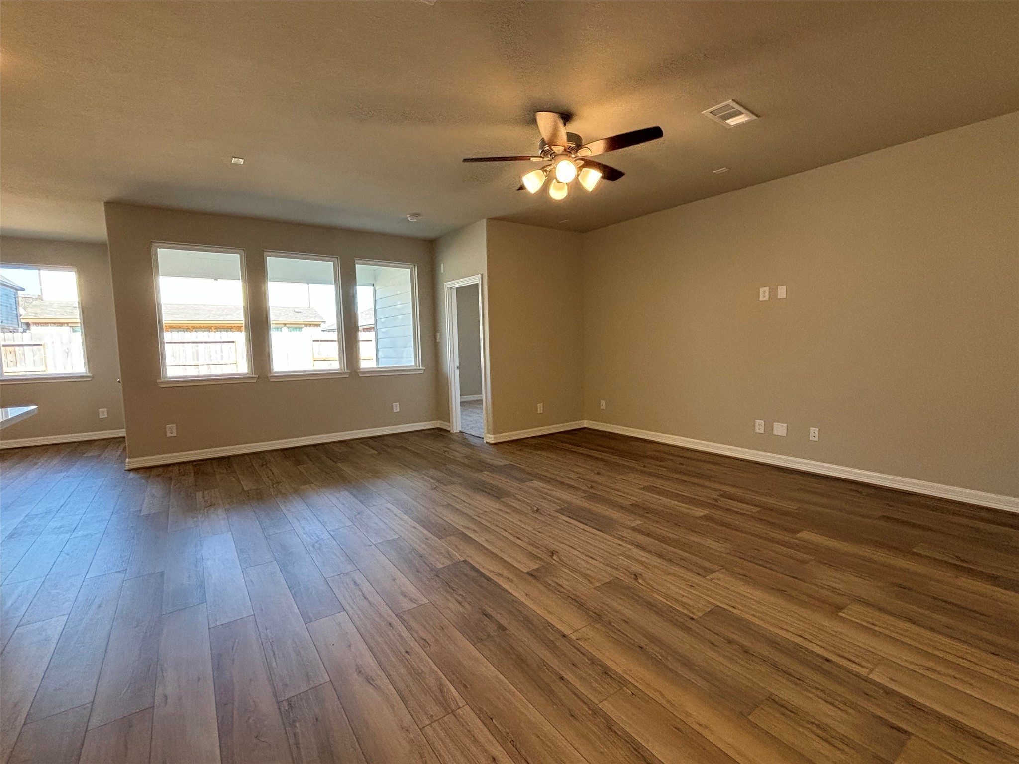 2913 Cliff Ridge Lane Property Photo 12