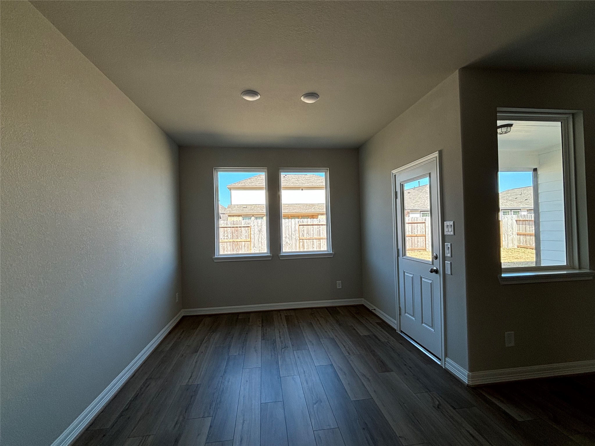 2913 Cliff Ridge Lane Property Photo 15