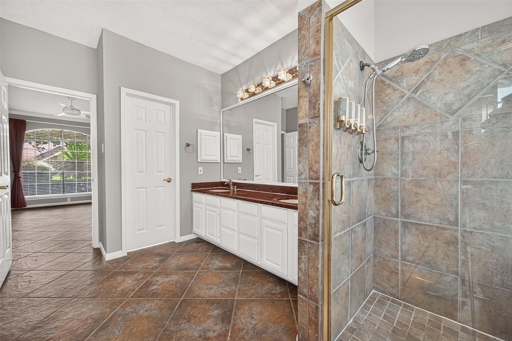 2106 Avenida La Quinta Street Property Photo 23