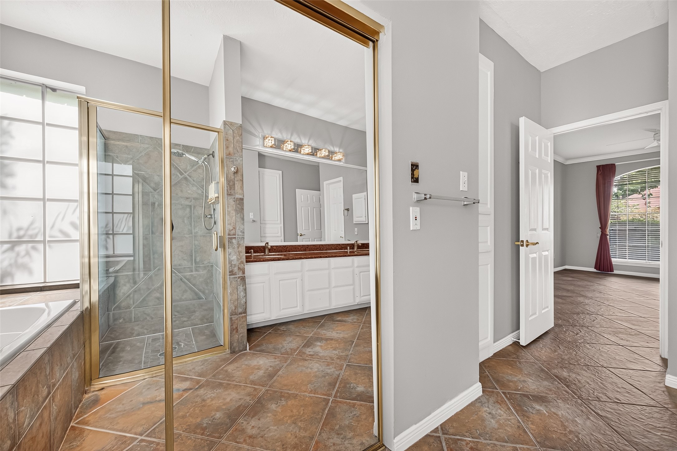 2106 Avenida La Quinta Street Property Photo 24