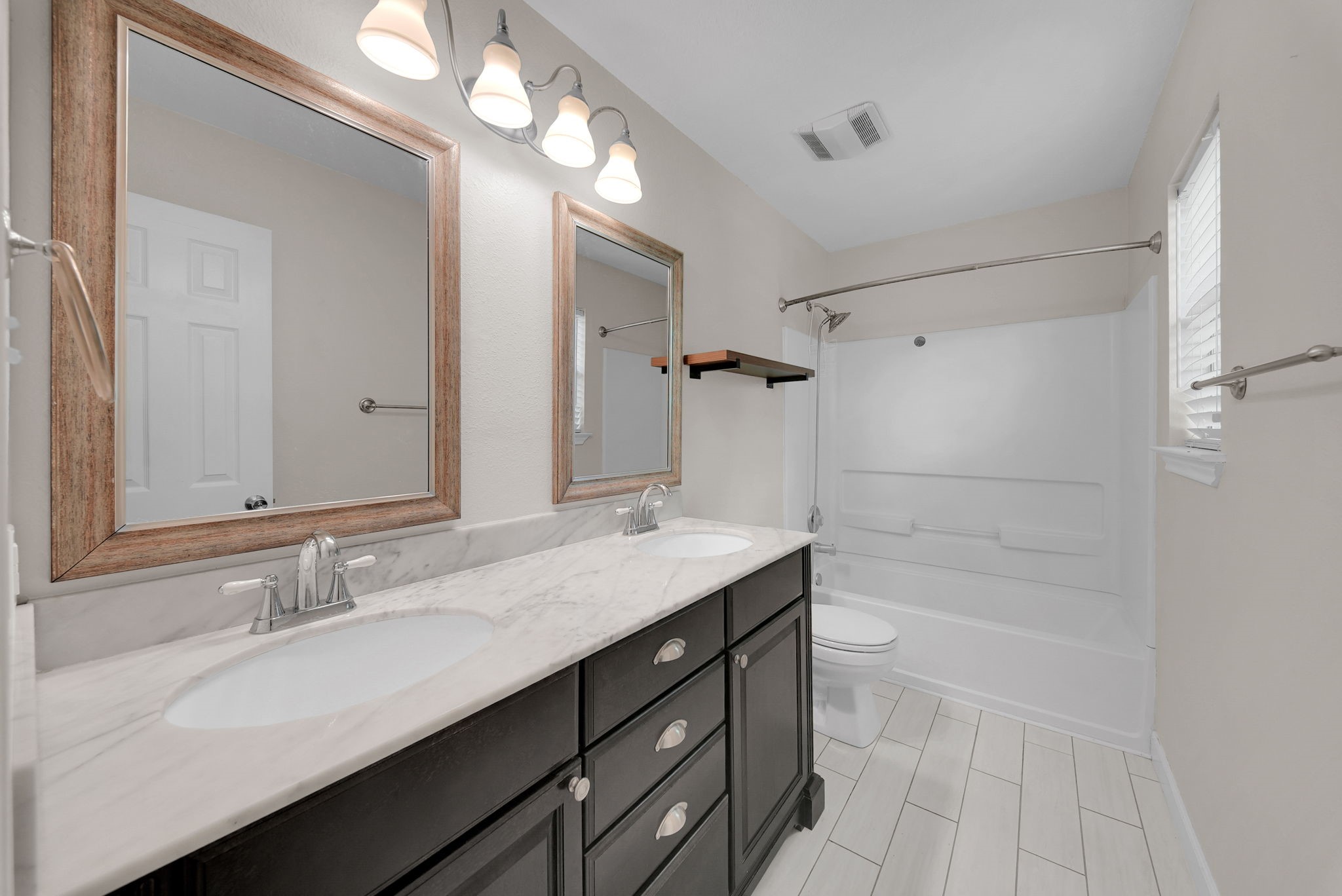 106 Bolton Way W Property Photo 10