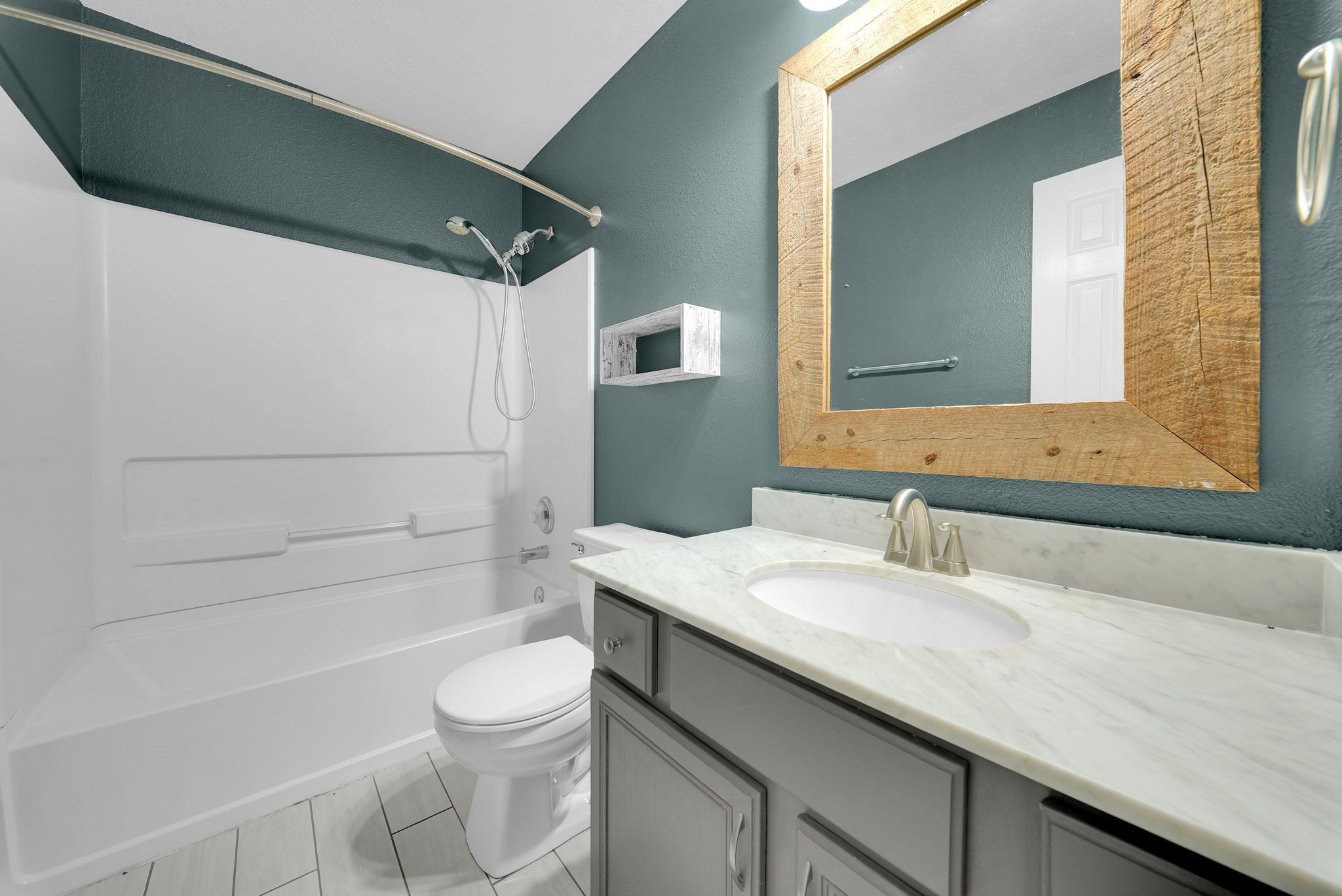 106 Bolton Way W Property Photo 13