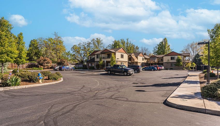 556 G Street Property Photo 4