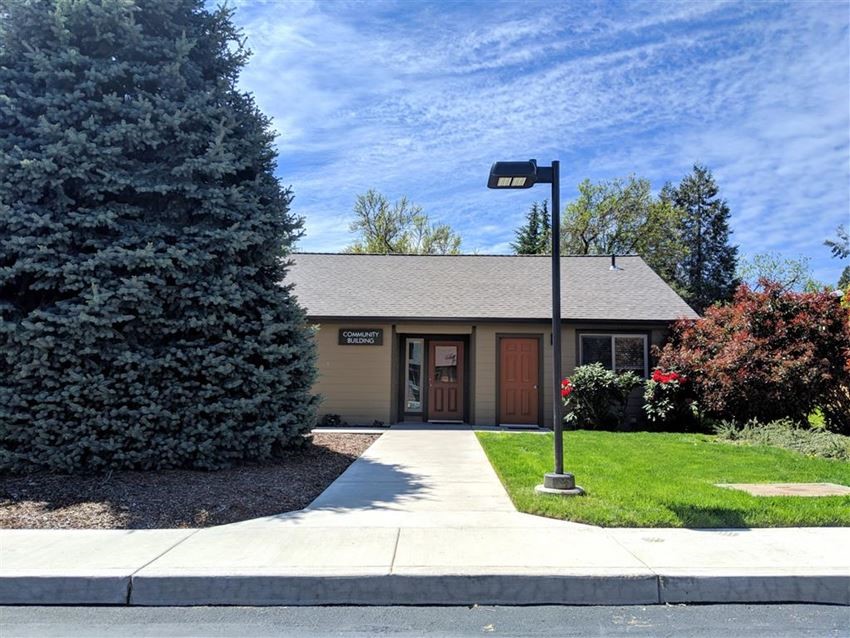 556 G Street Property Photo 7