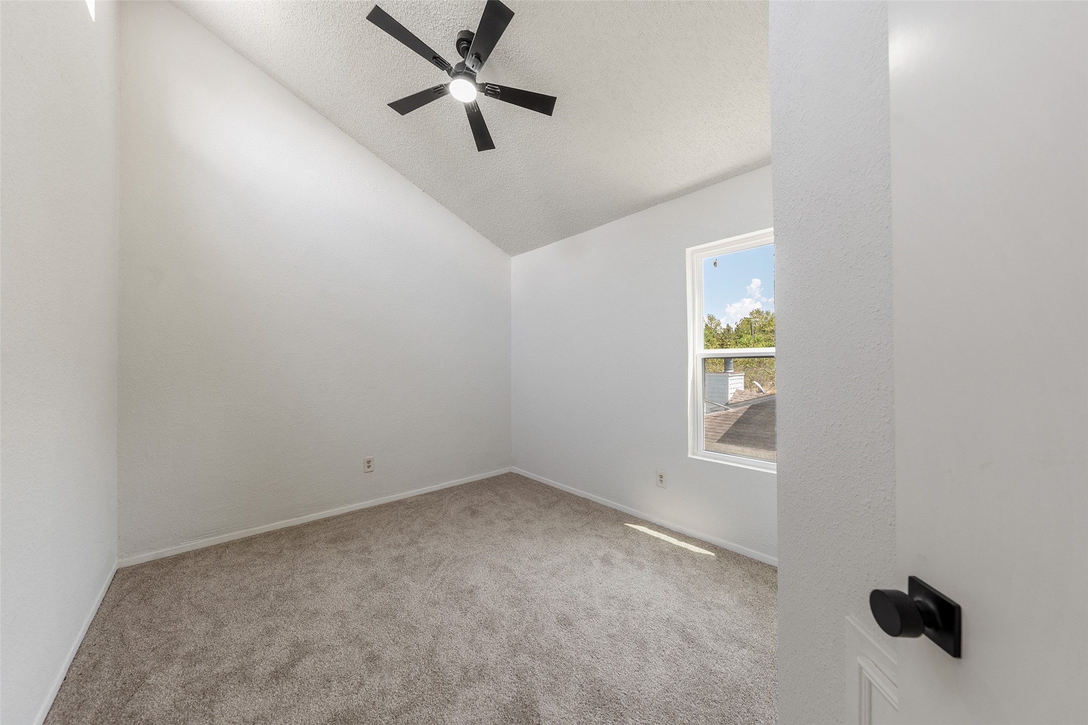 26608 Quail Court Property Photo 13